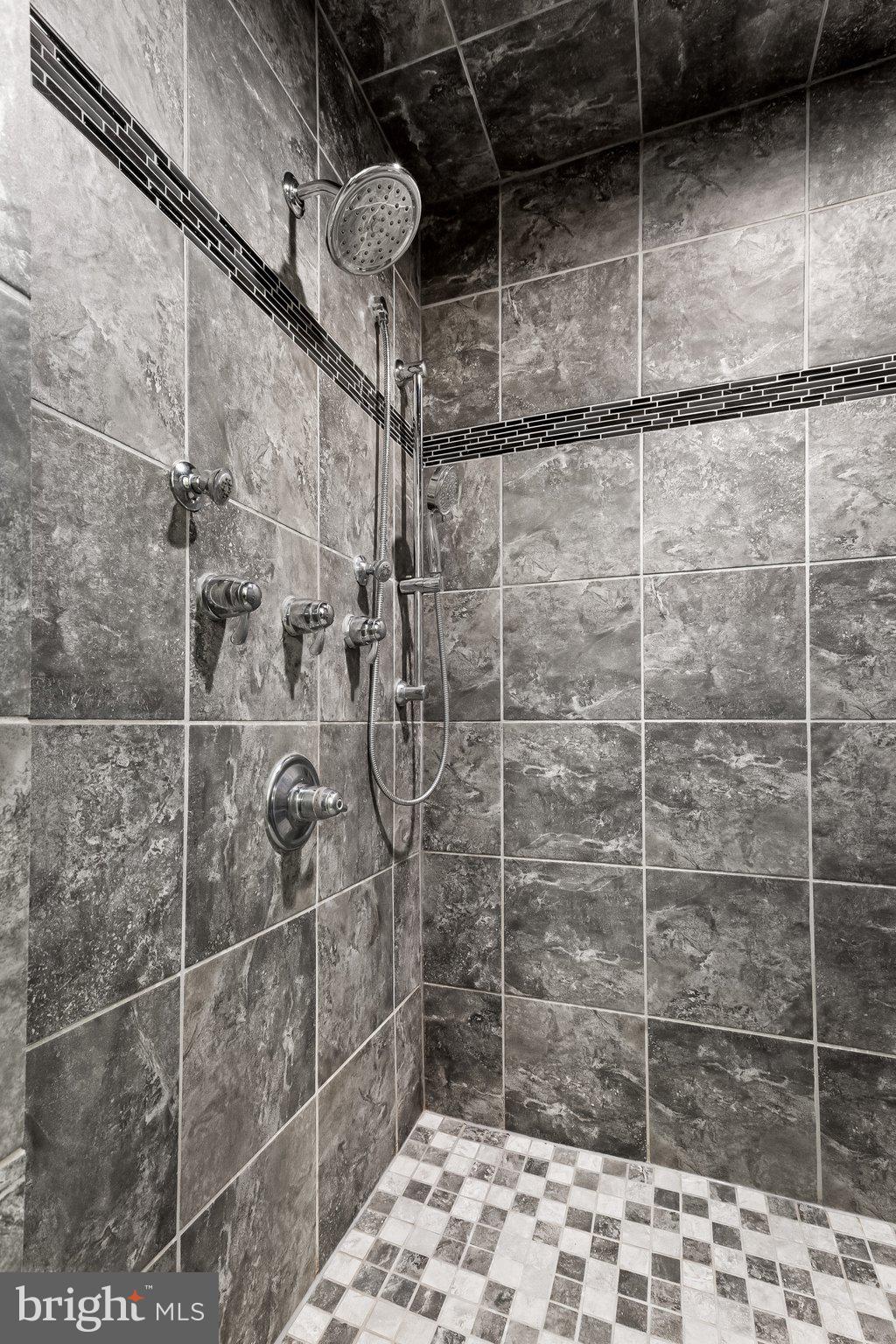 HUNT VALLEY OVERLOOK - Residential