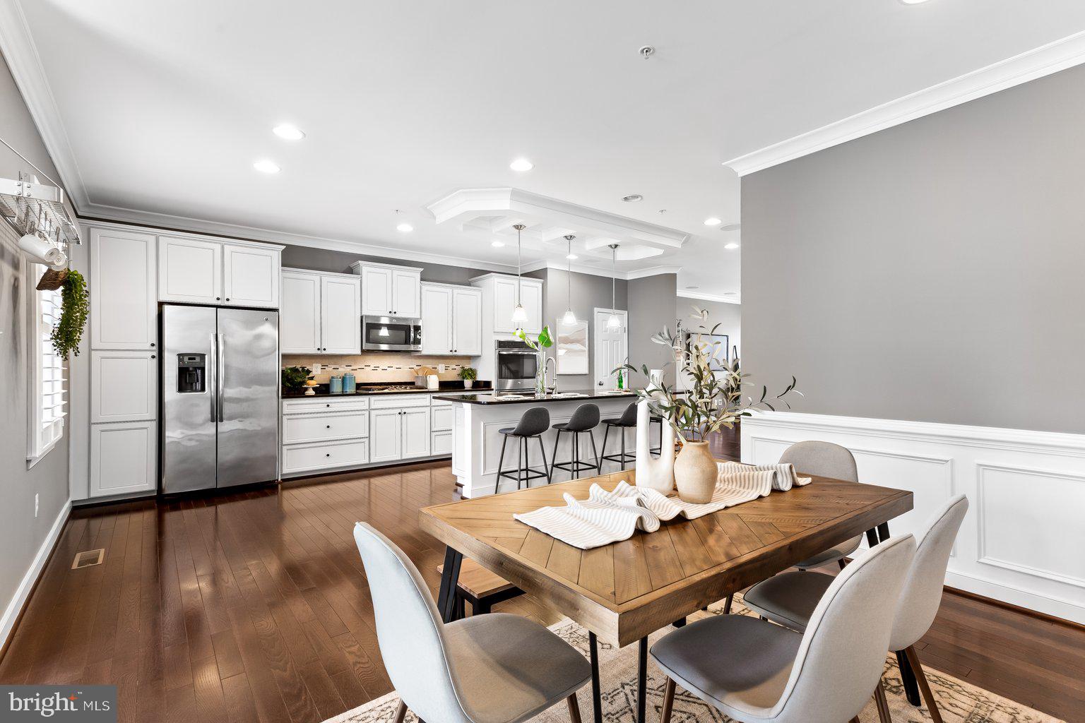 HUNT VALLEY OVERLOOK - Residential