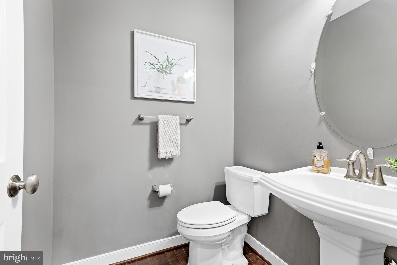 HUNT VALLEY OVERLOOK - Residential