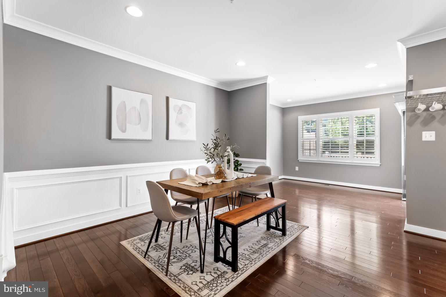 HUNT VALLEY OVERLOOK - Residential