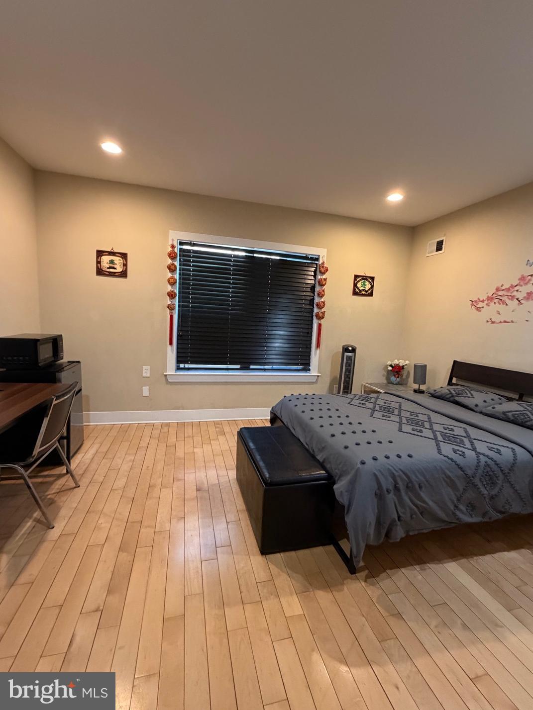 SPRING ARTS - Residential