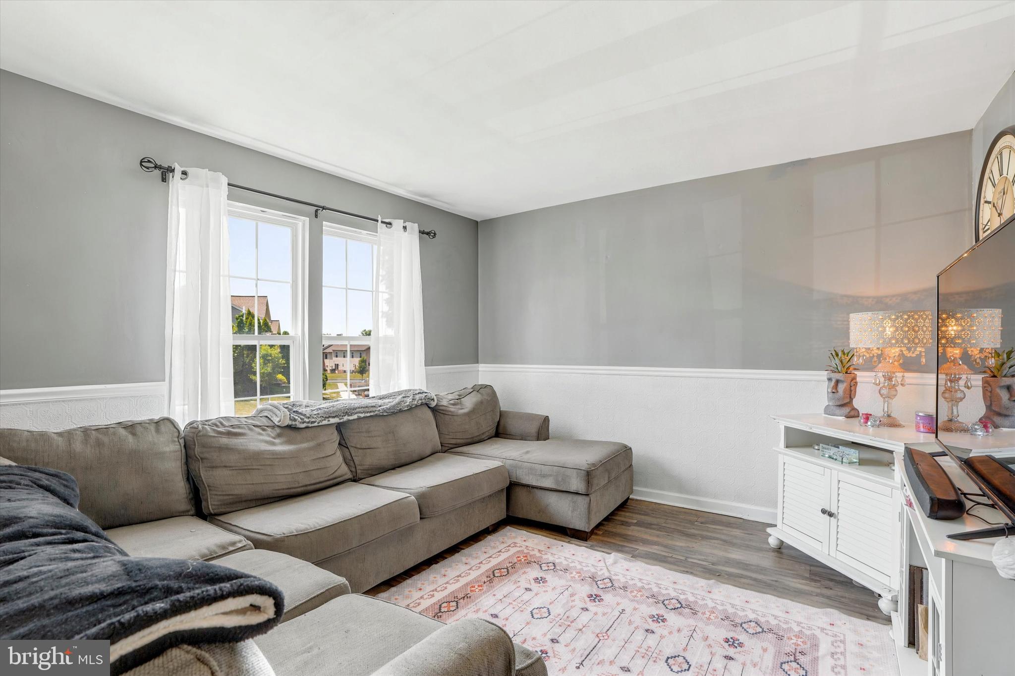 3423 WESTVIEW DRIVE