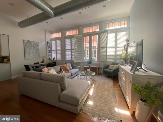 OLD CITY - Residential