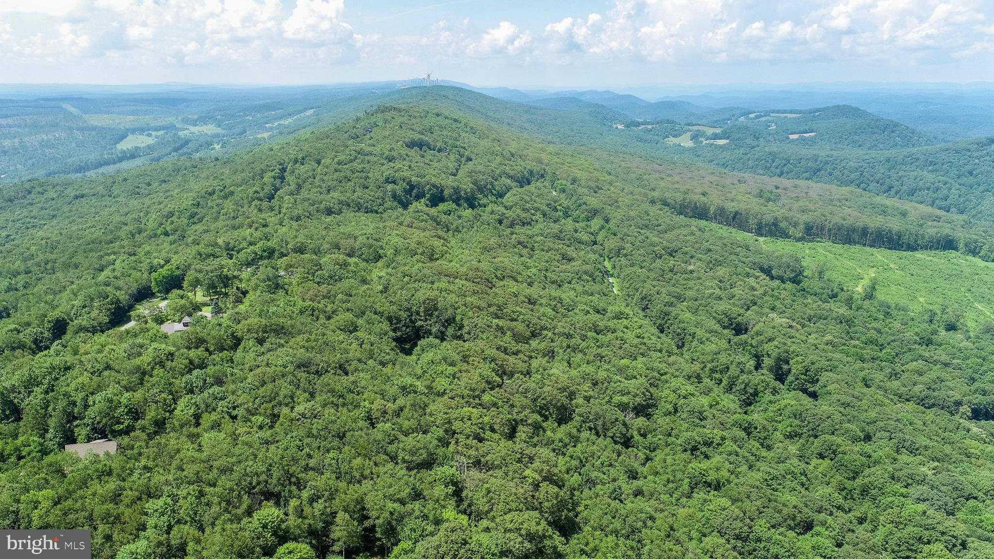 BACKBONE RIDGE - Land