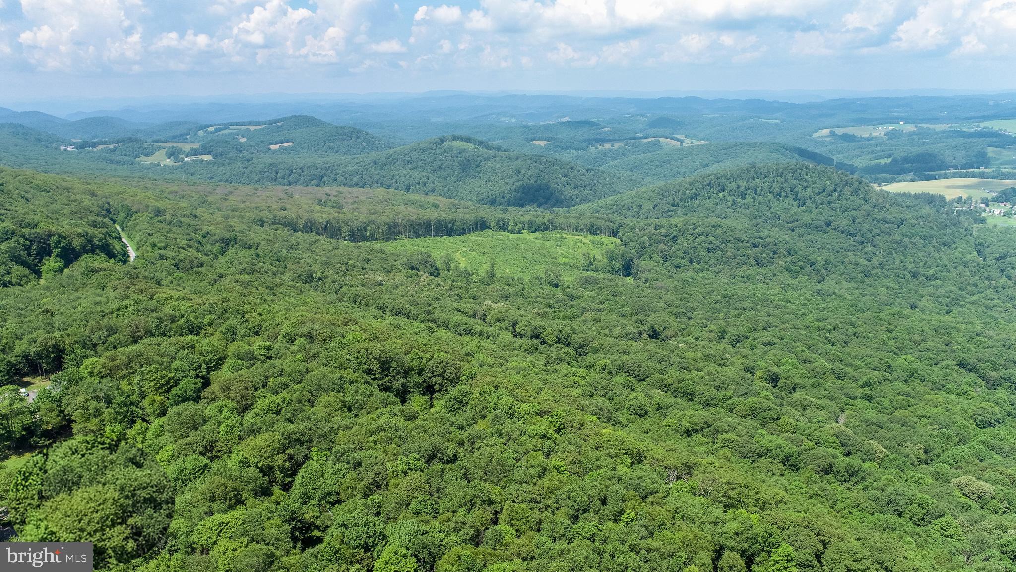 BACKBONE RIDGE - Land