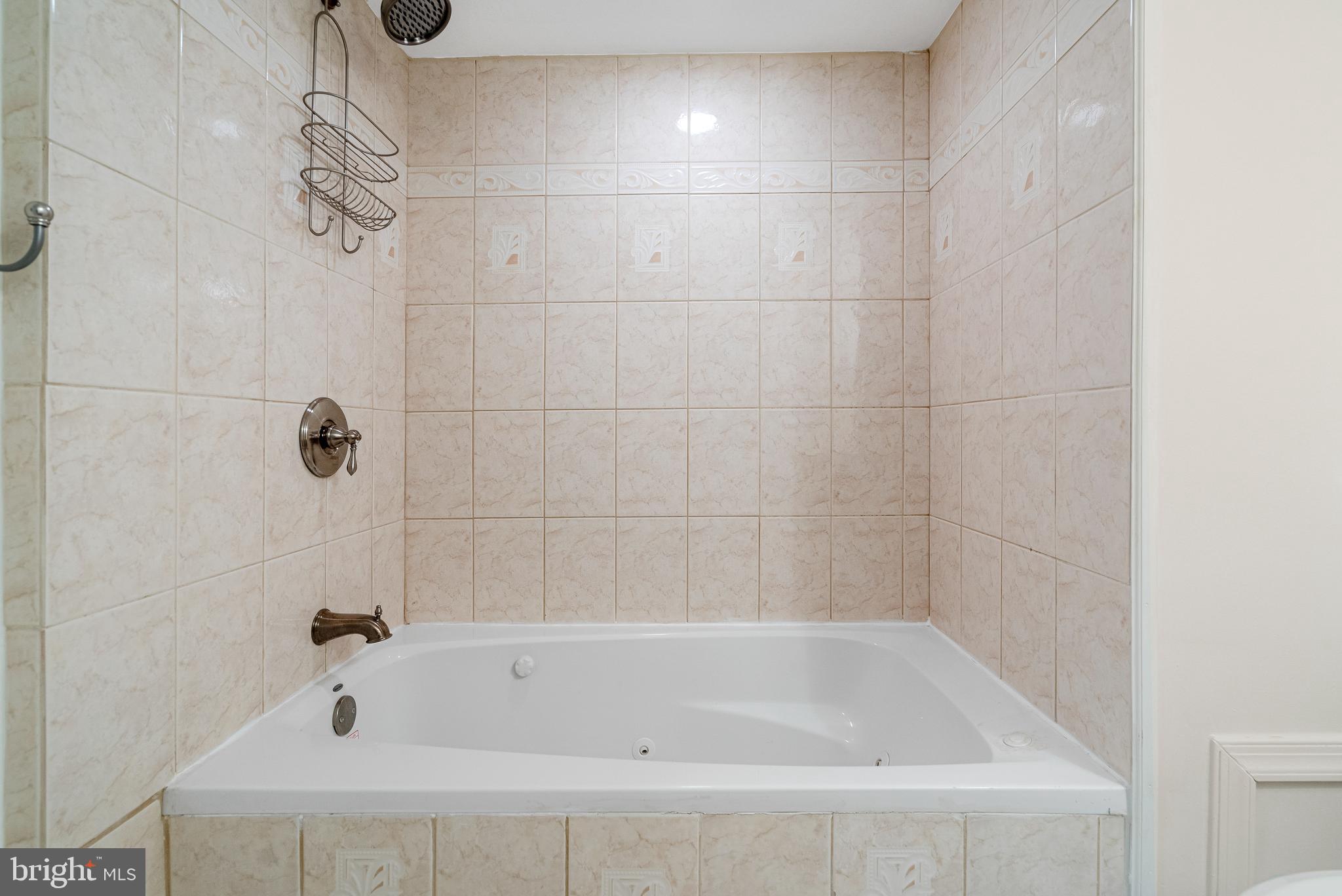 WHISPERING MEADOW - Residential