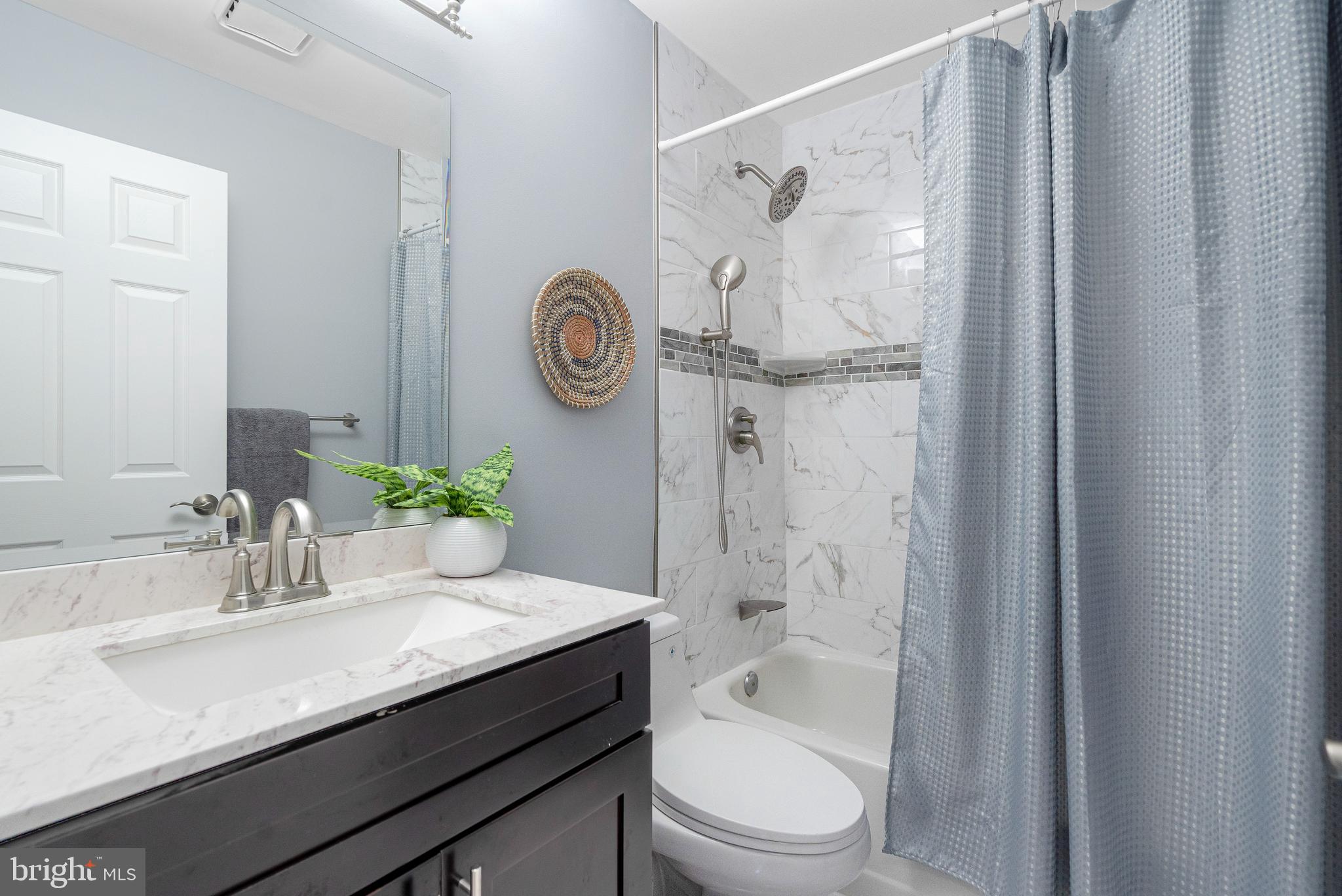 WHISPERING MEADOW - Residential