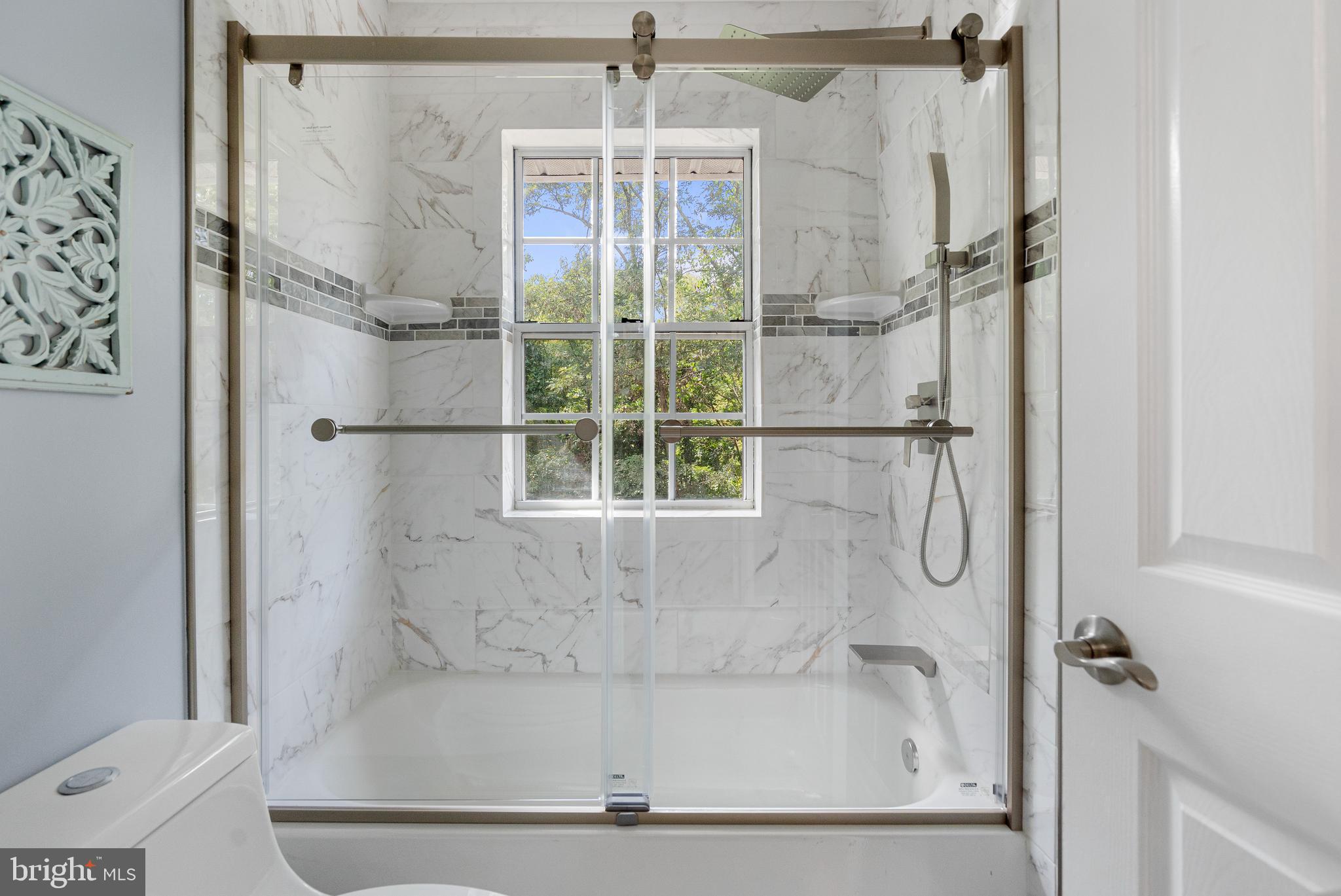 WHISPERING MEADOW - Residential