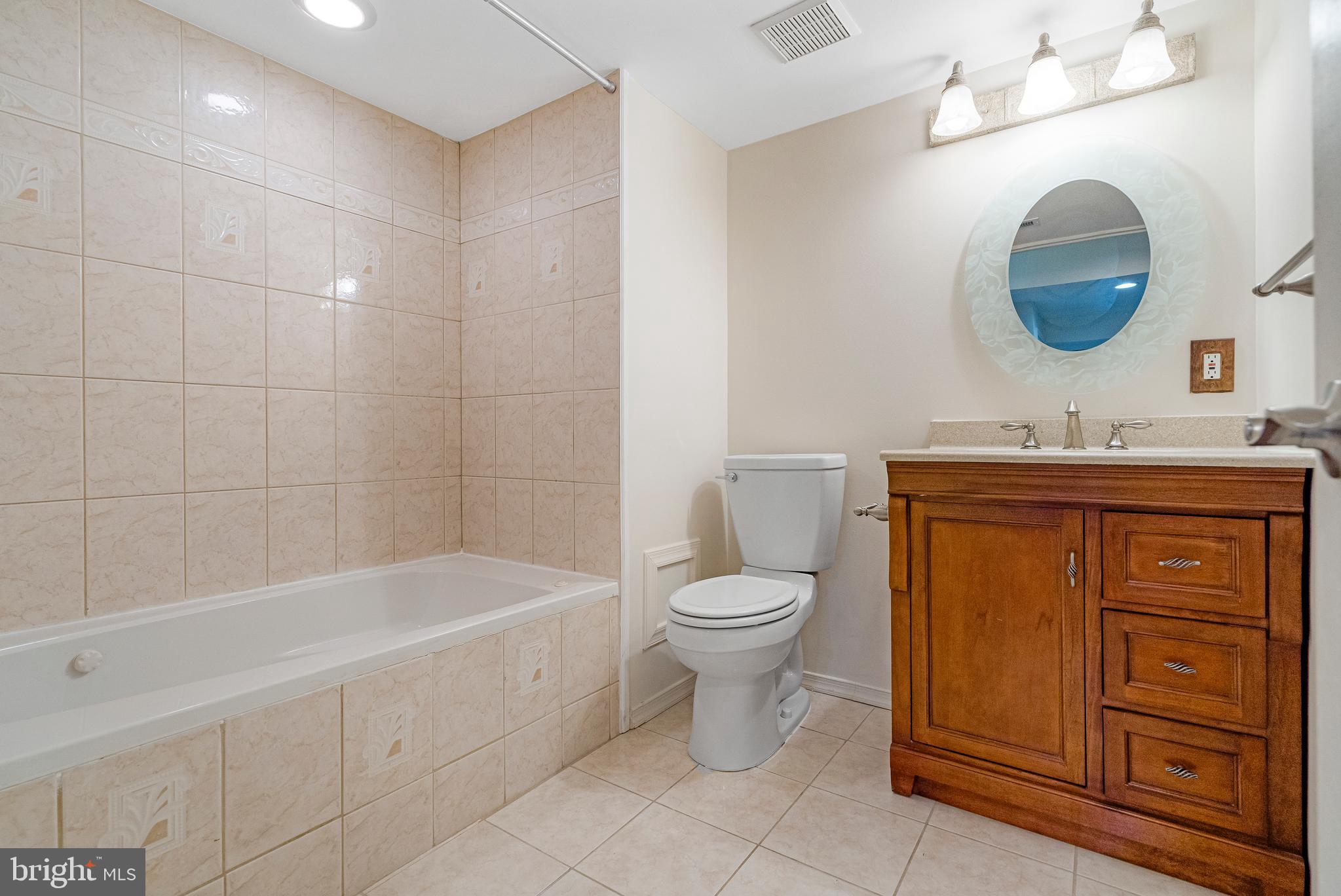 WHISPERING MEADOW - Residential