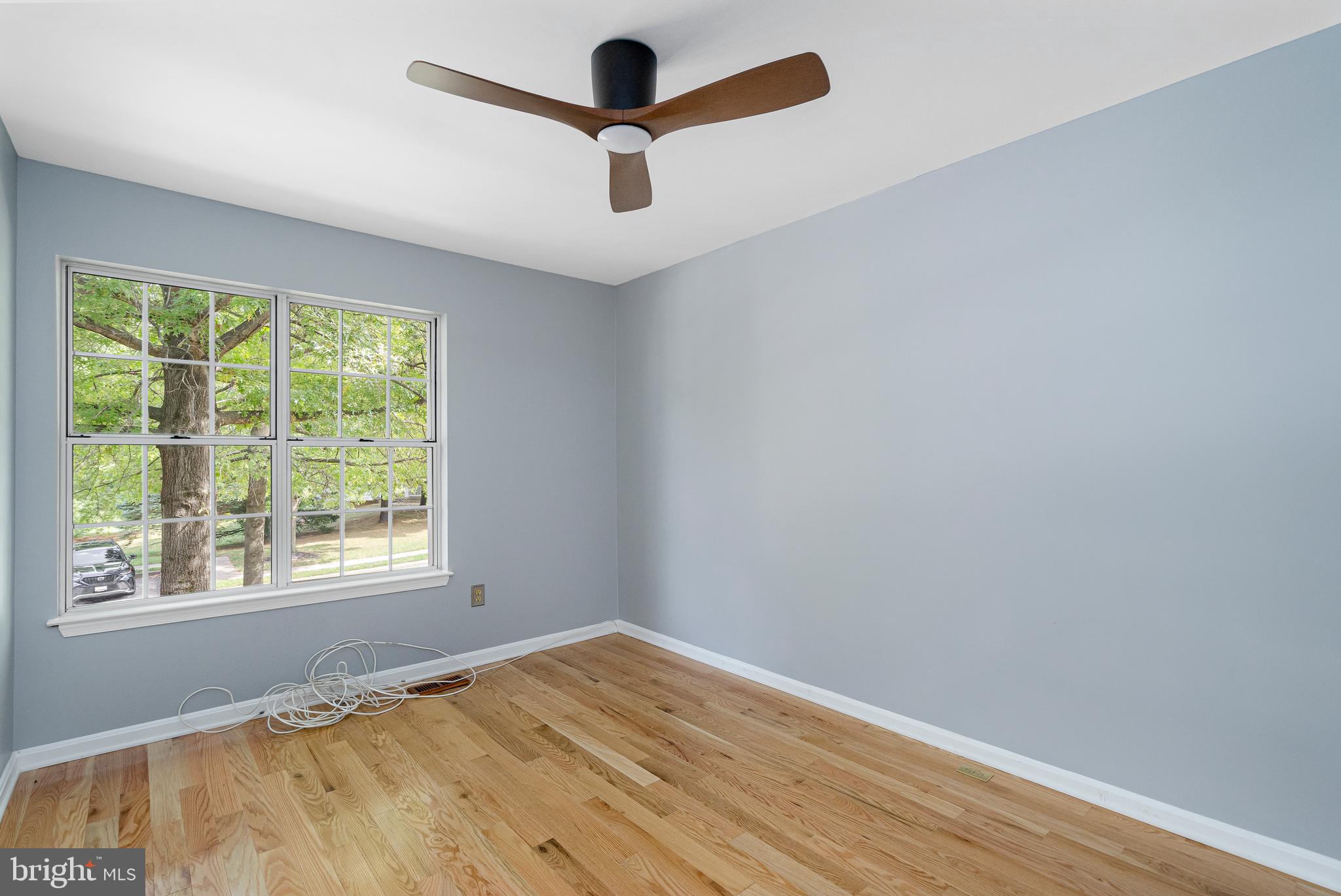 WHISPERING MEADOW - Residential