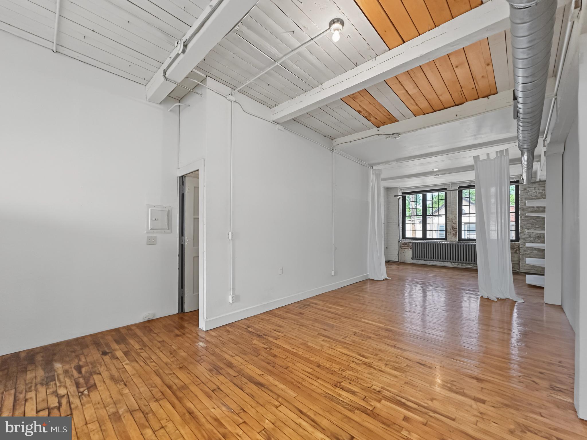 14 W HARVEY STREET 16 2W