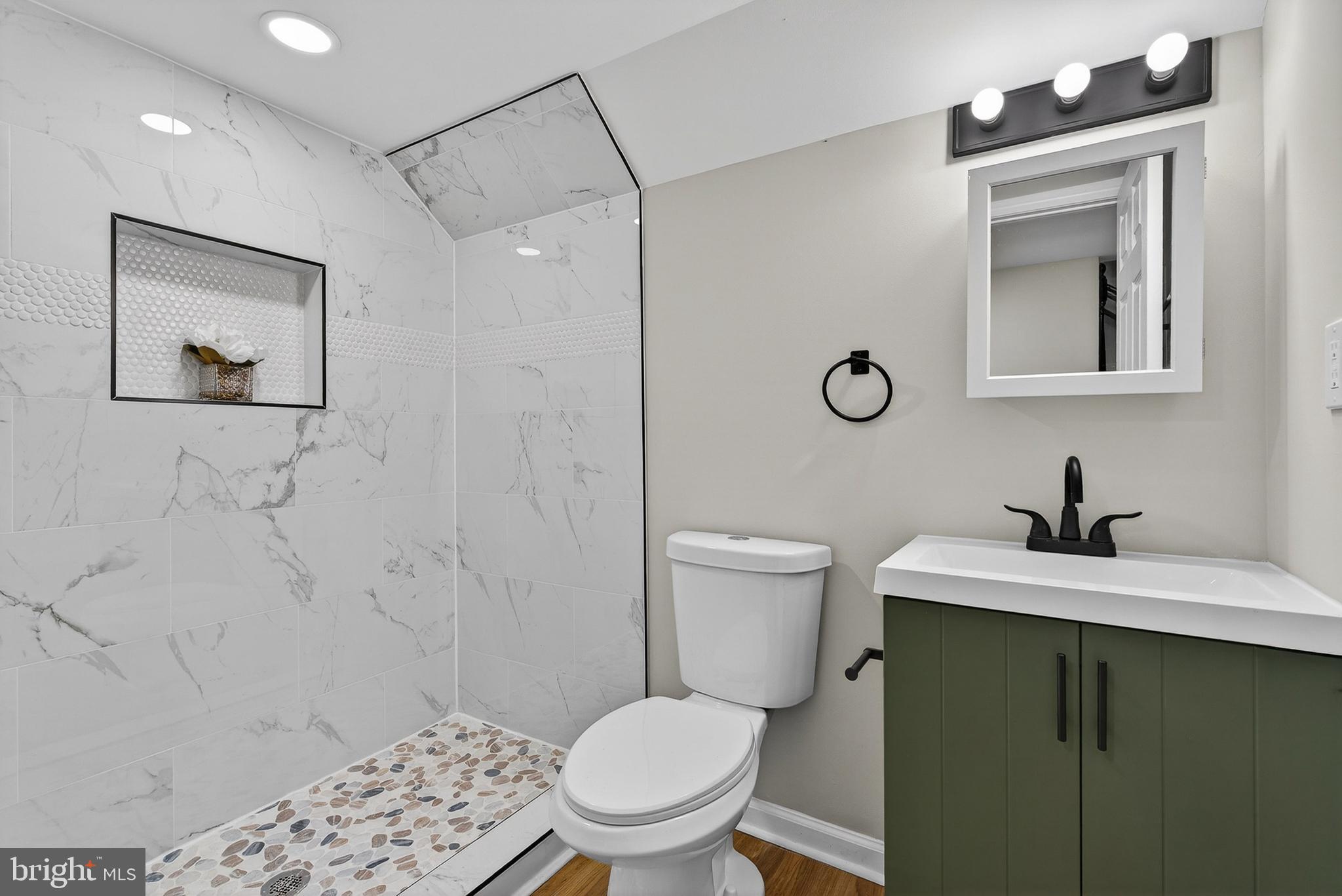 BROADWAY EAST - Residential