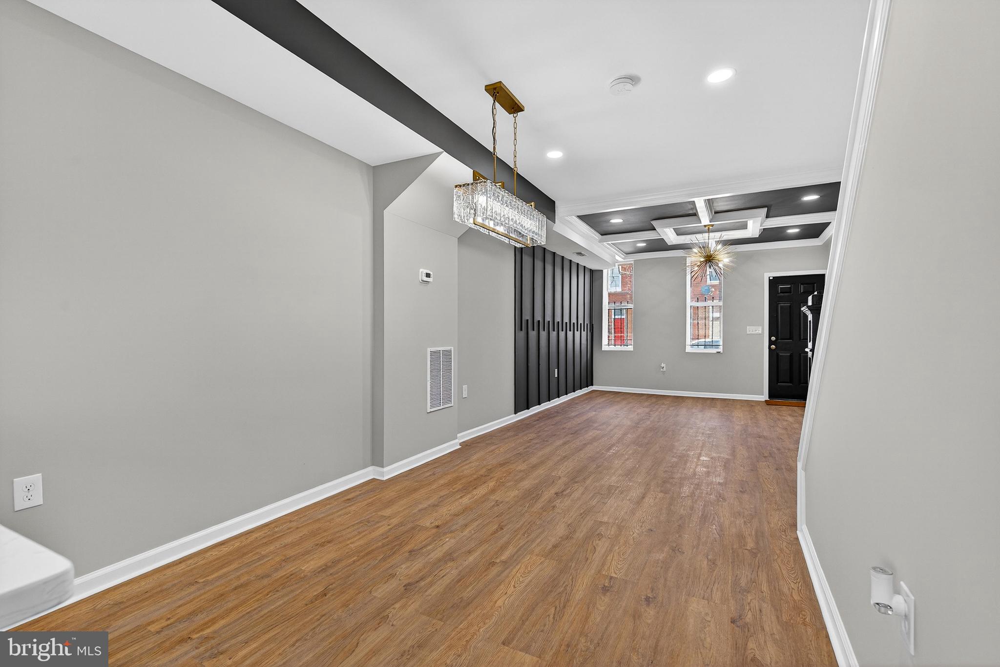 BROADWAY EAST - Residential