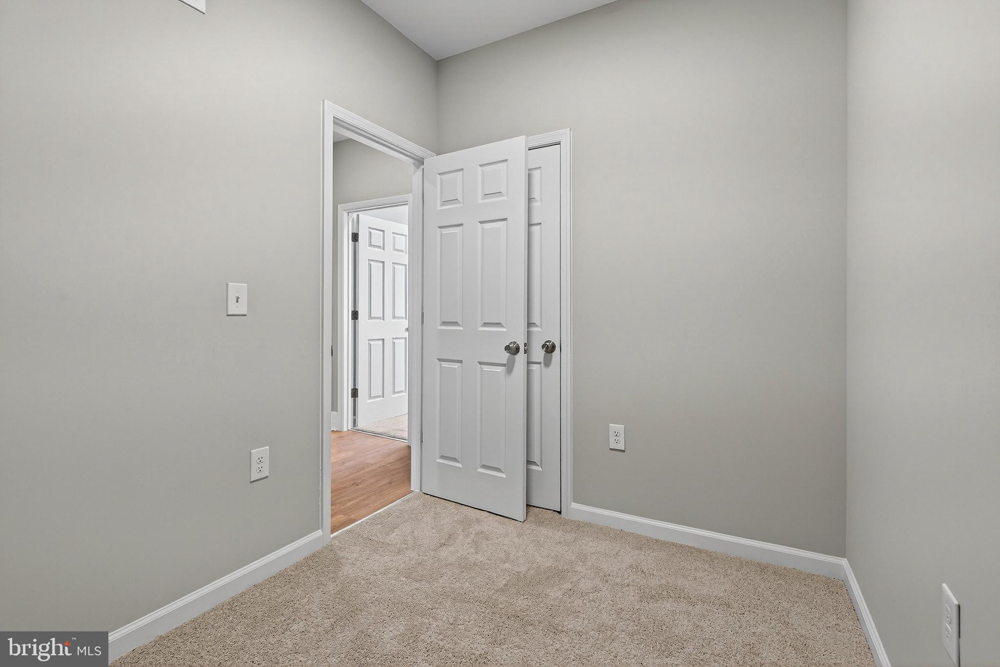 BROADWAY EAST - Residential