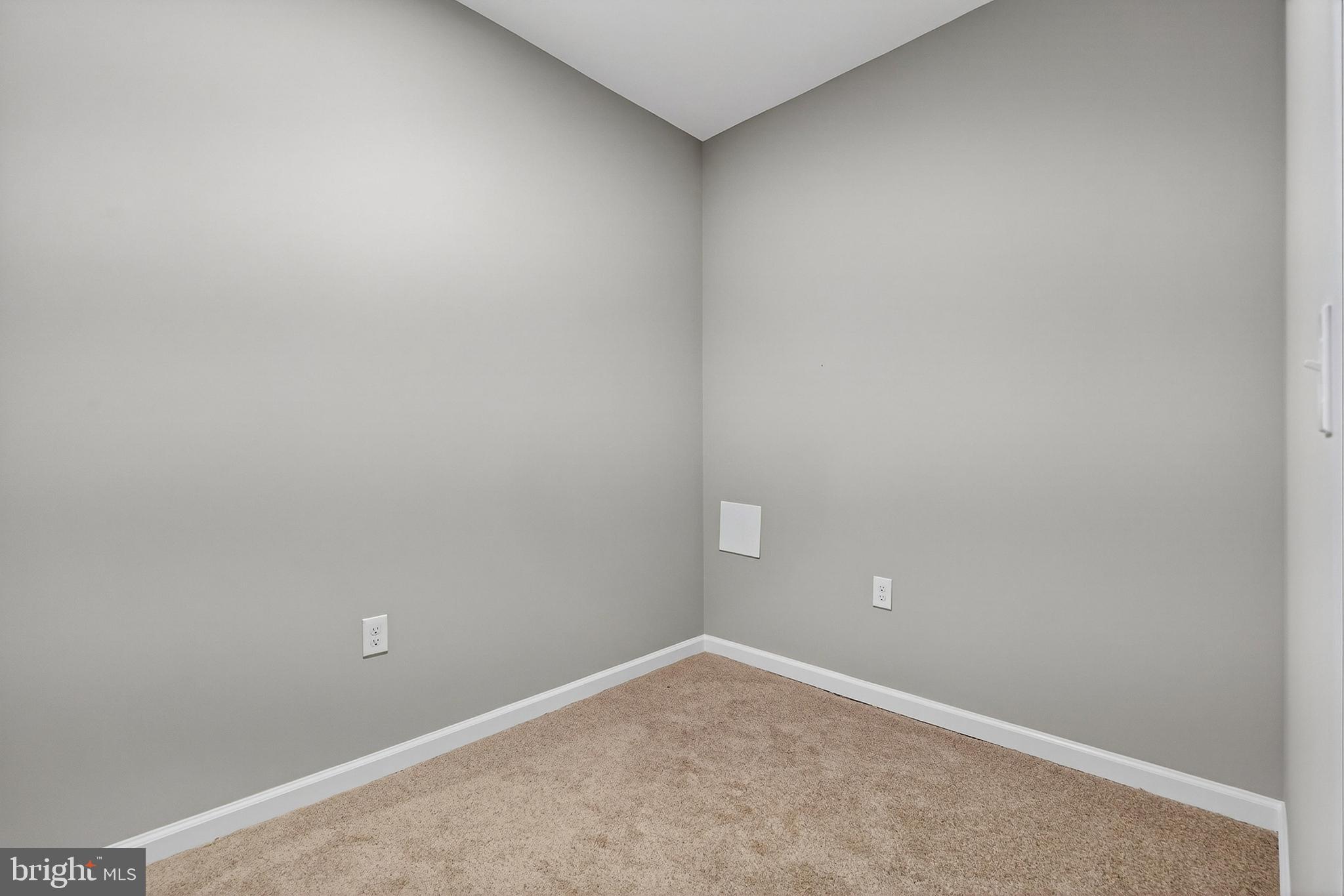 BROADWAY EAST - Residential