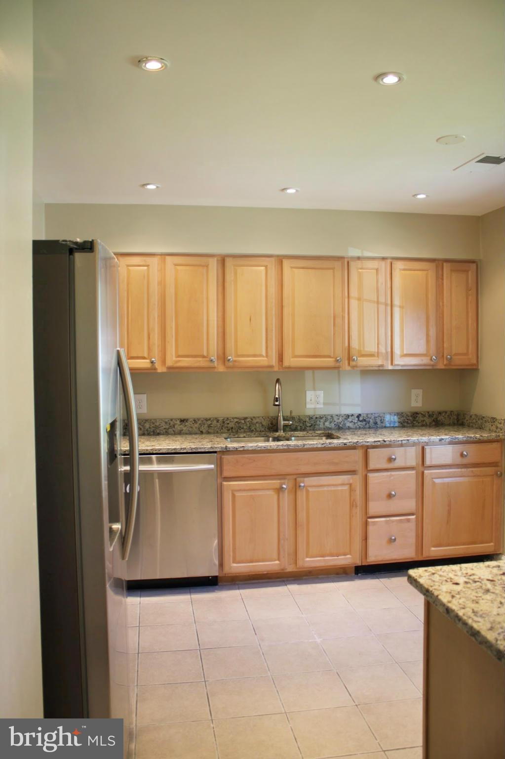 LAKE RIDGE - Residential