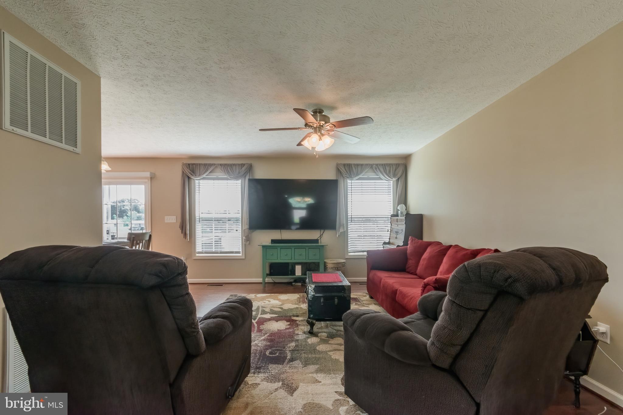 PEBBLE RIDGE - Residential