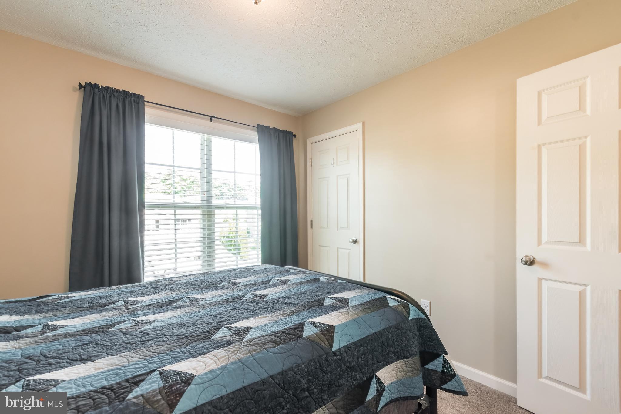 PEBBLE RIDGE - Residential