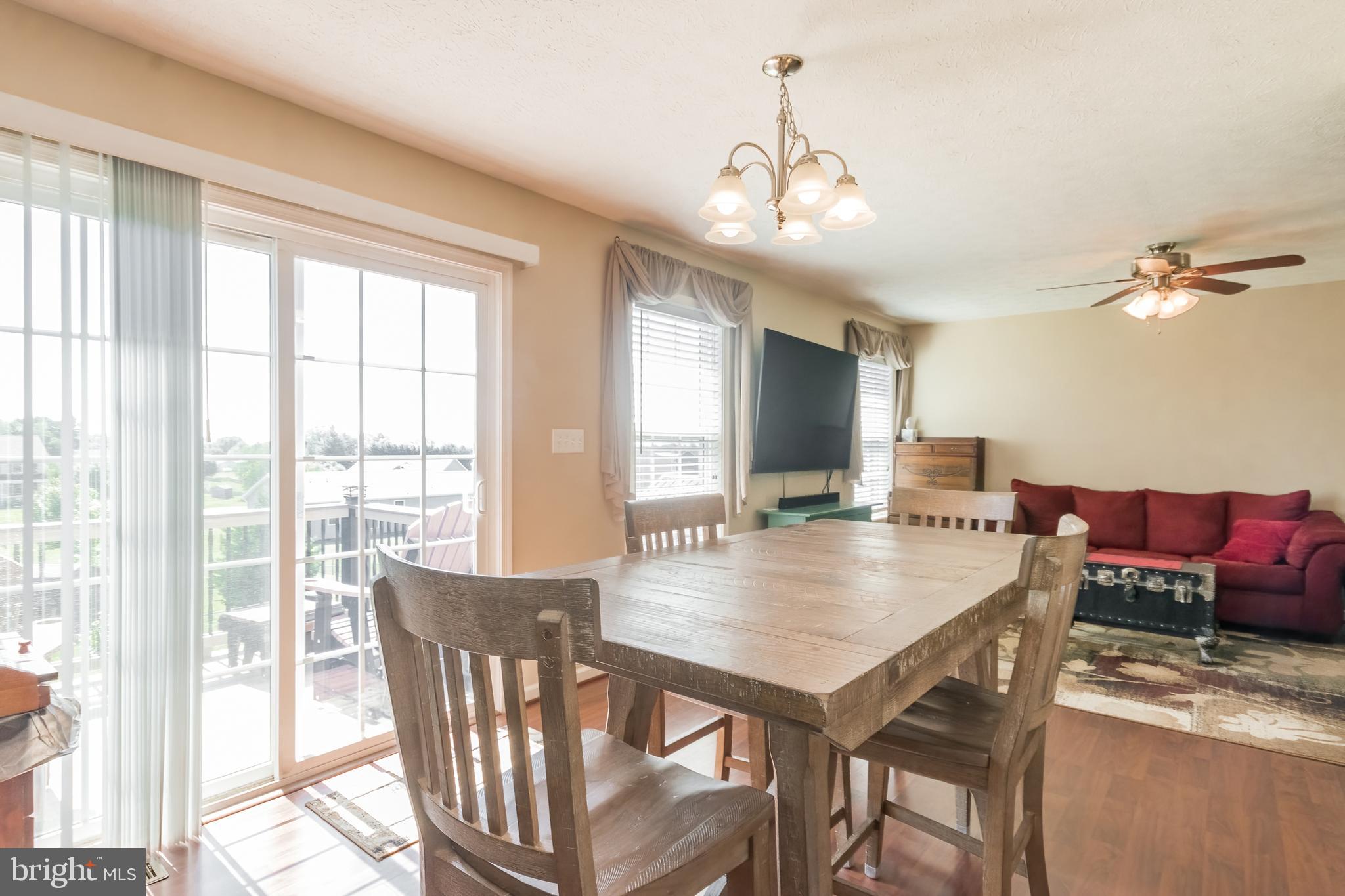 PEBBLE RIDGE - Residential