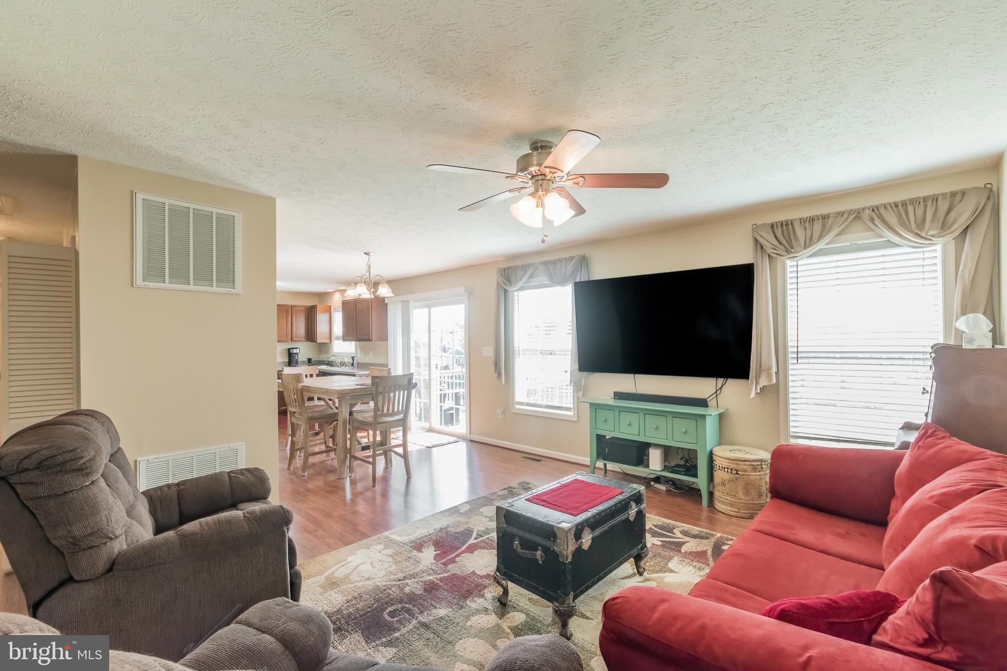 PEBBLE RIDGE - Residential