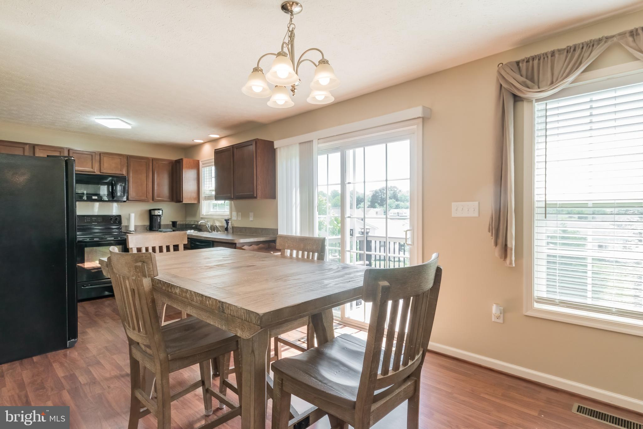 PEBBLE RIDGE - Residential