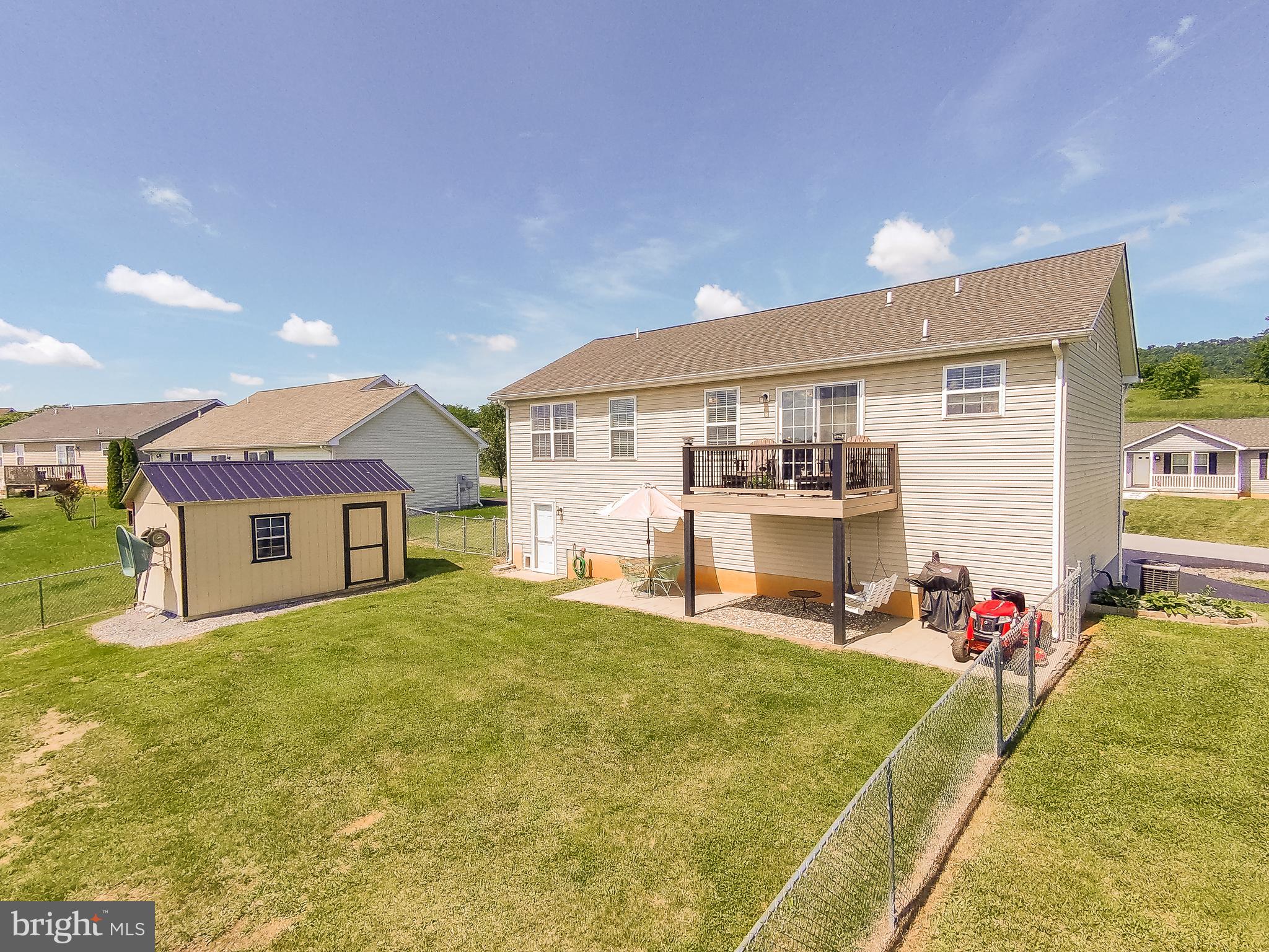 PEBBLE RIDGE - Residential