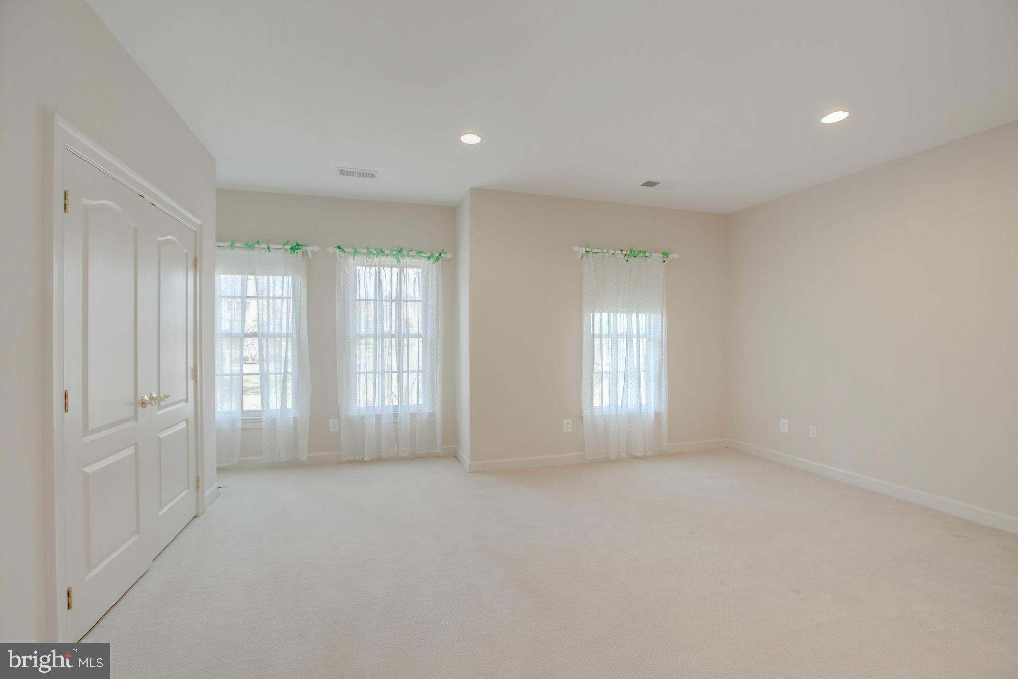 GEORGETOWN RIDGE - Residential