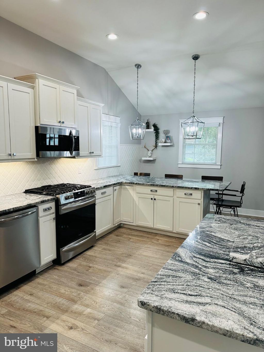 Photo of 52 Mapledale Avenue, GLEN BURNIE, MD 21061 (MLS # MDAA2128556)