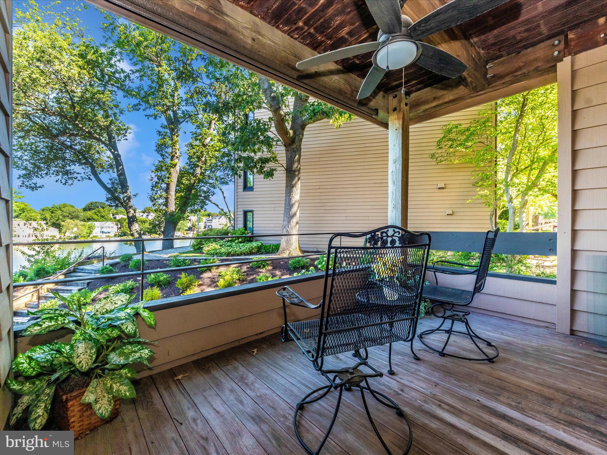 PRESIDENT POINT - Residential