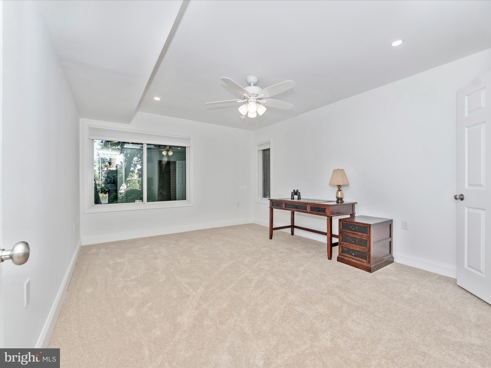 PRESIDENT POINT - Residential