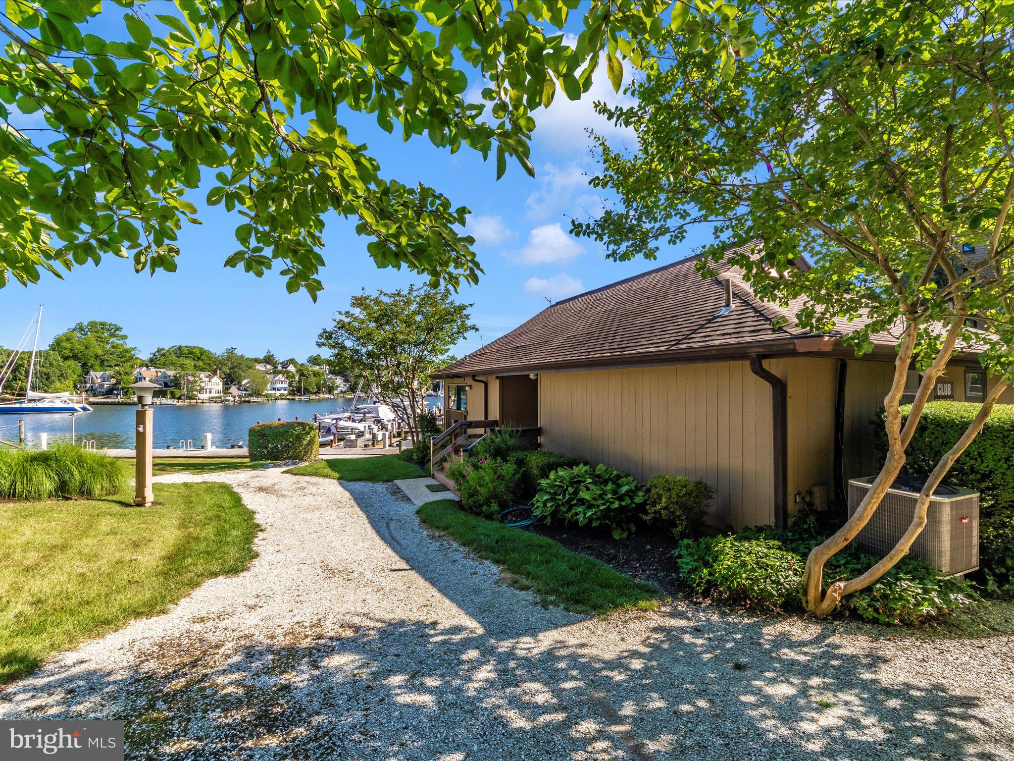 PRESIDENT POINT - Residential