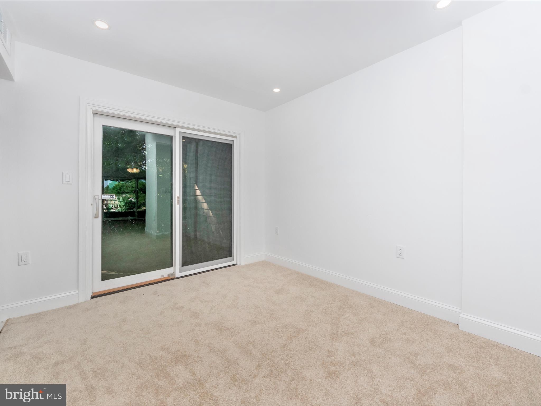 PRESIDENT POINT - Residential