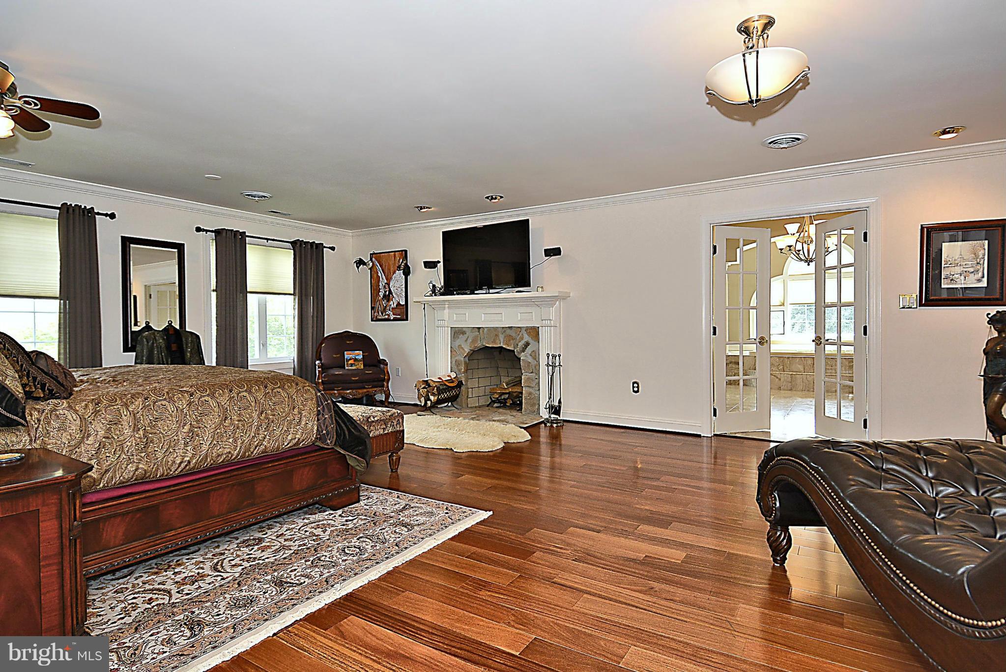 WESTSIDE - Residential