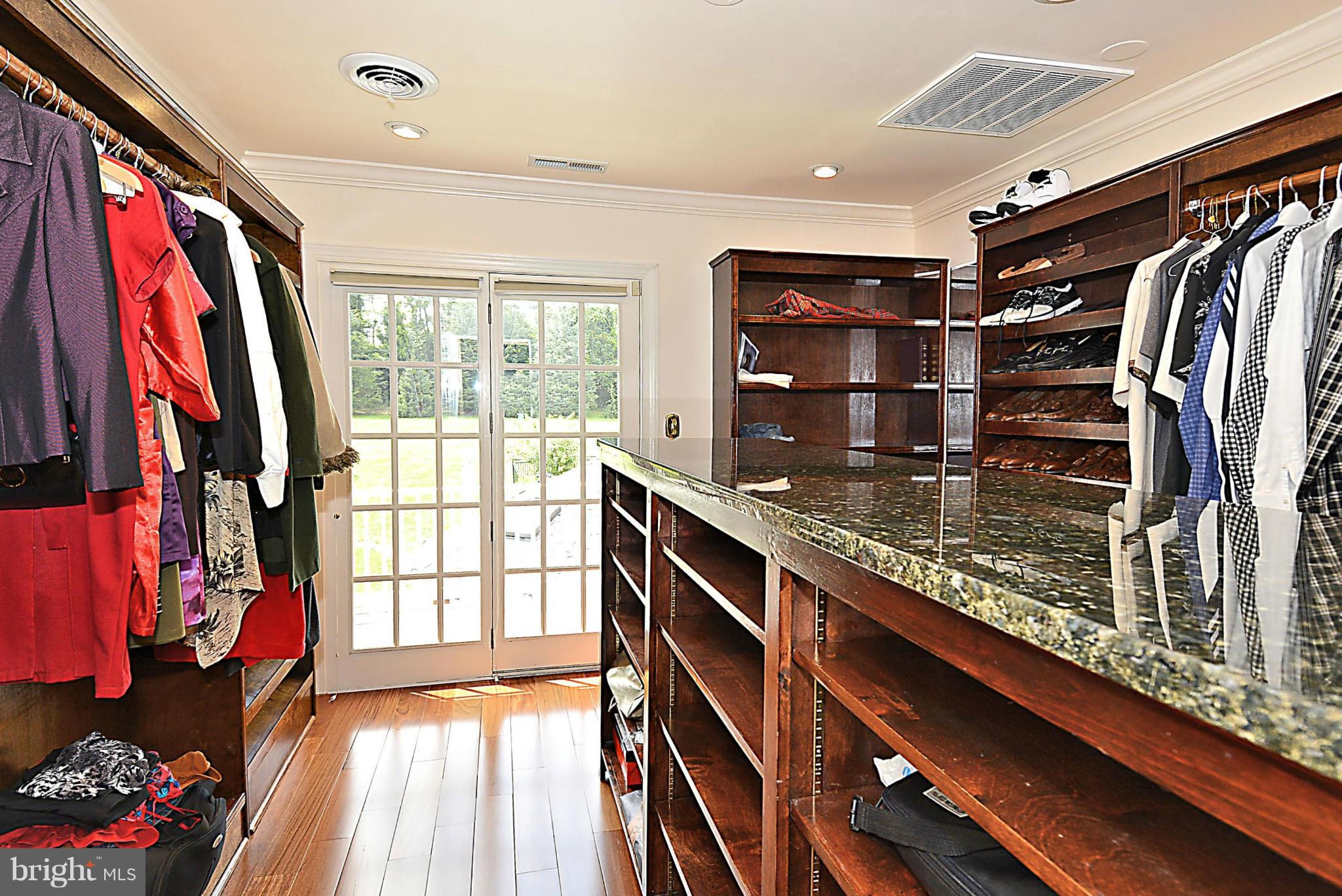 WESTSIDE - Residential