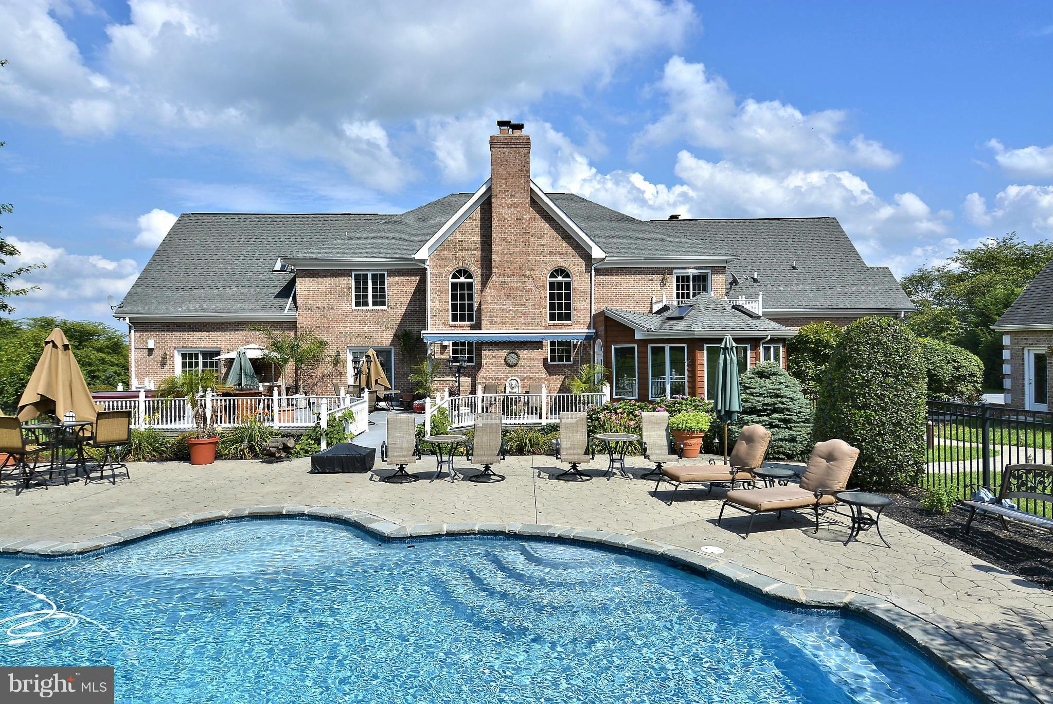 WESTSIDE - Residential