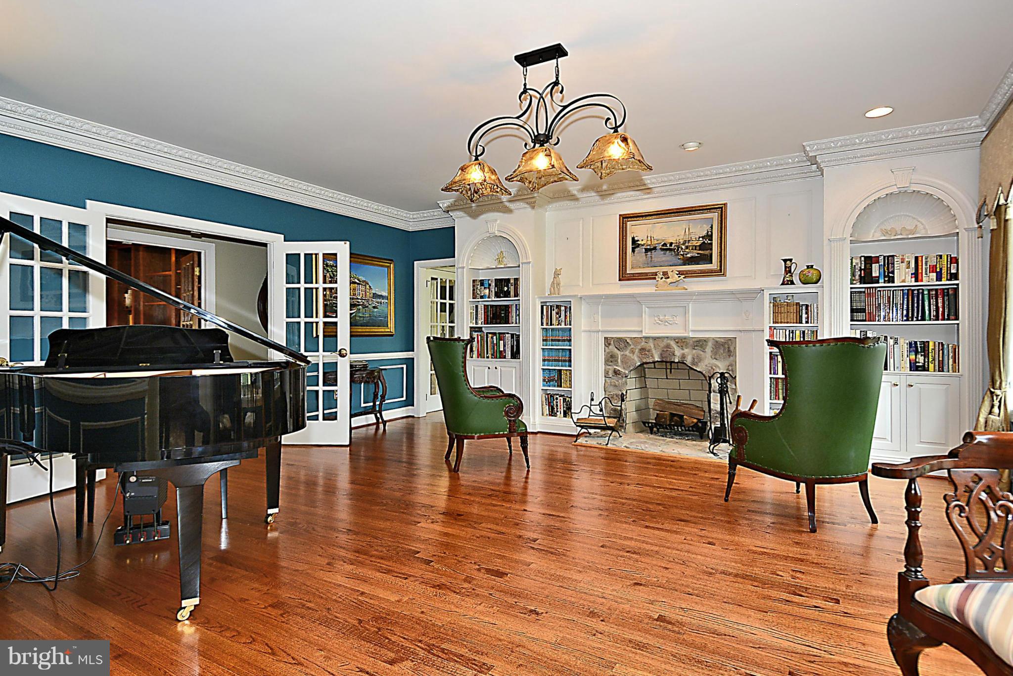 WESTSIDE - Residential