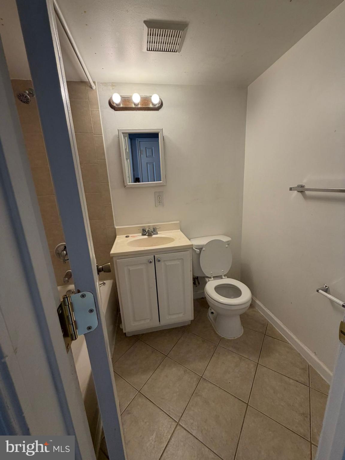 LANDOVER - Residential