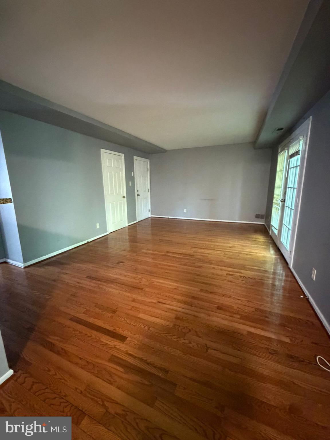 LANDOVER - Residential