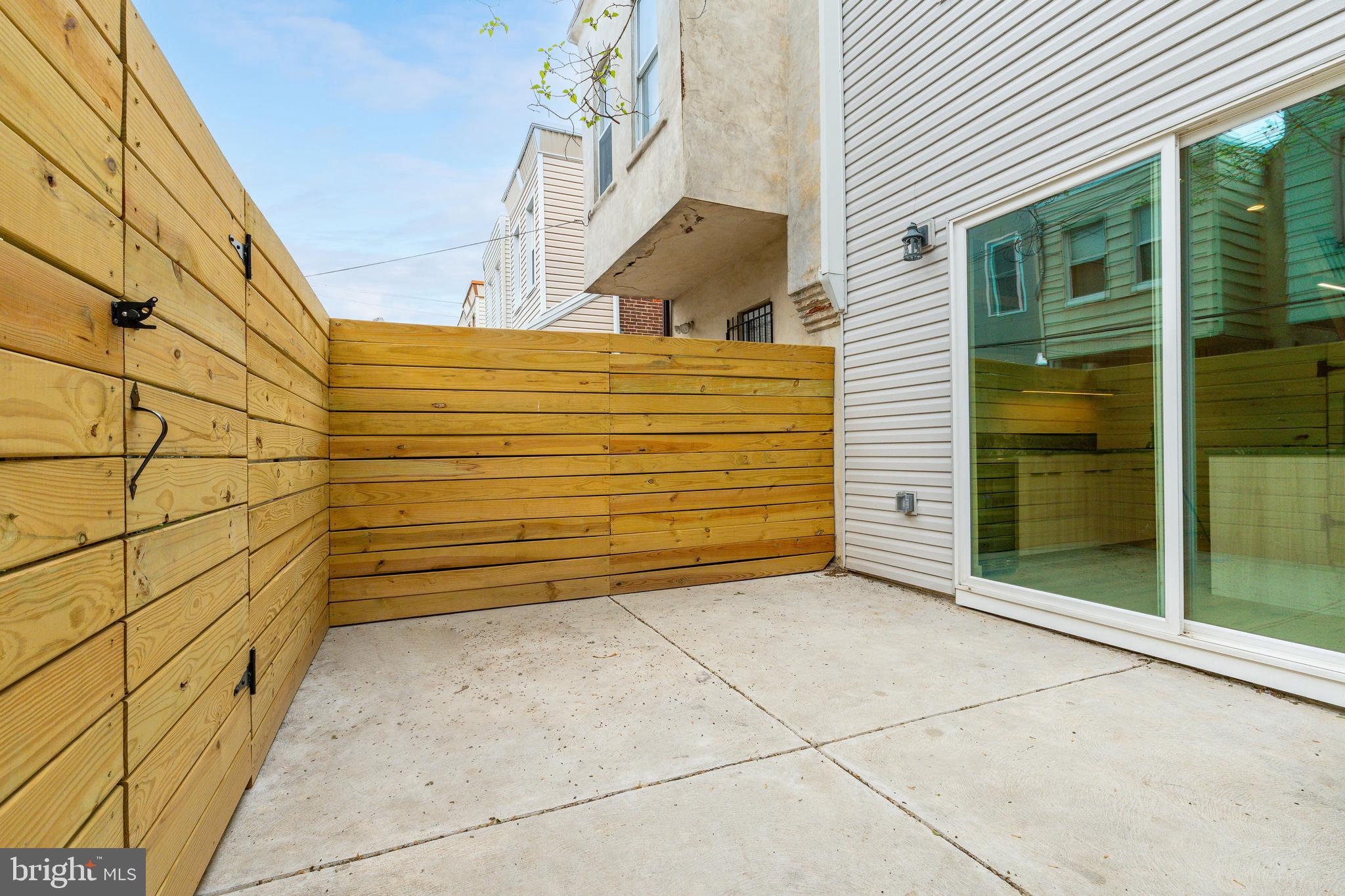 POINT BREEZE - Residential