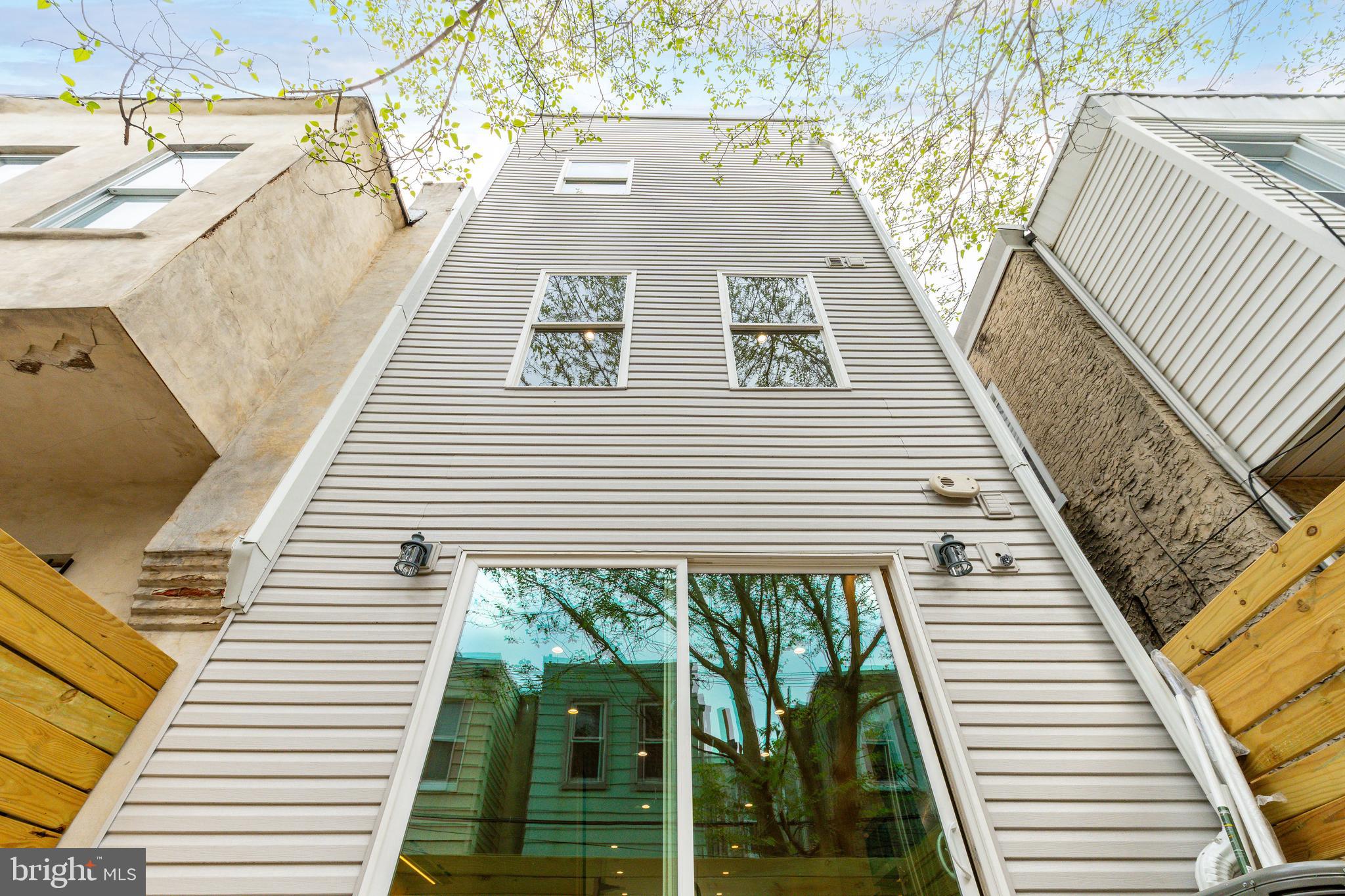 POINT BREEZE - Residential