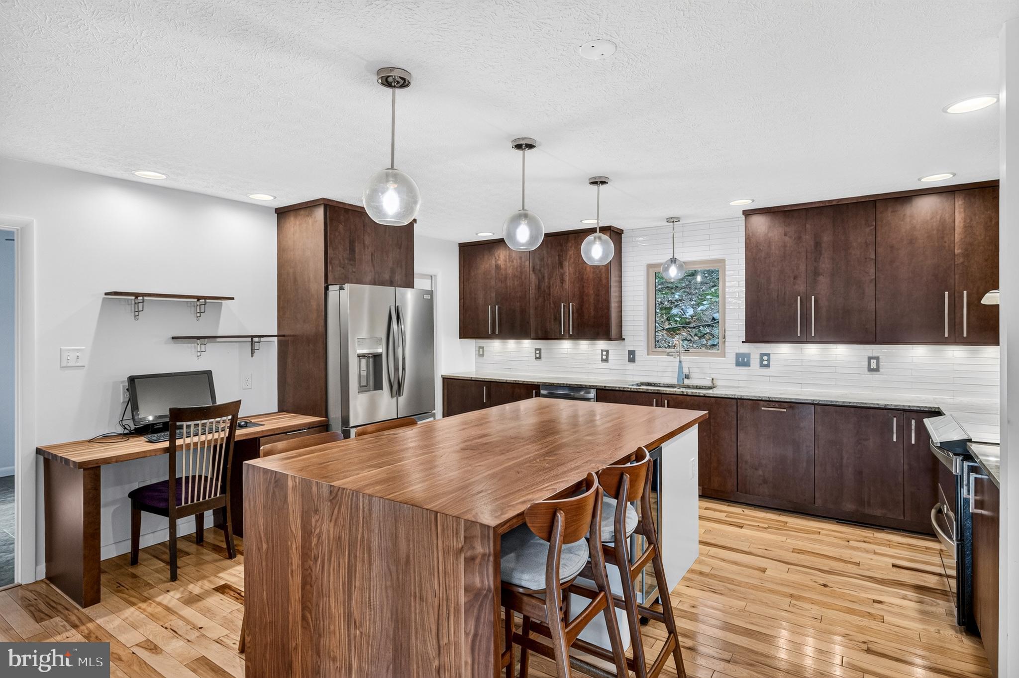 44 WILKINS LANE