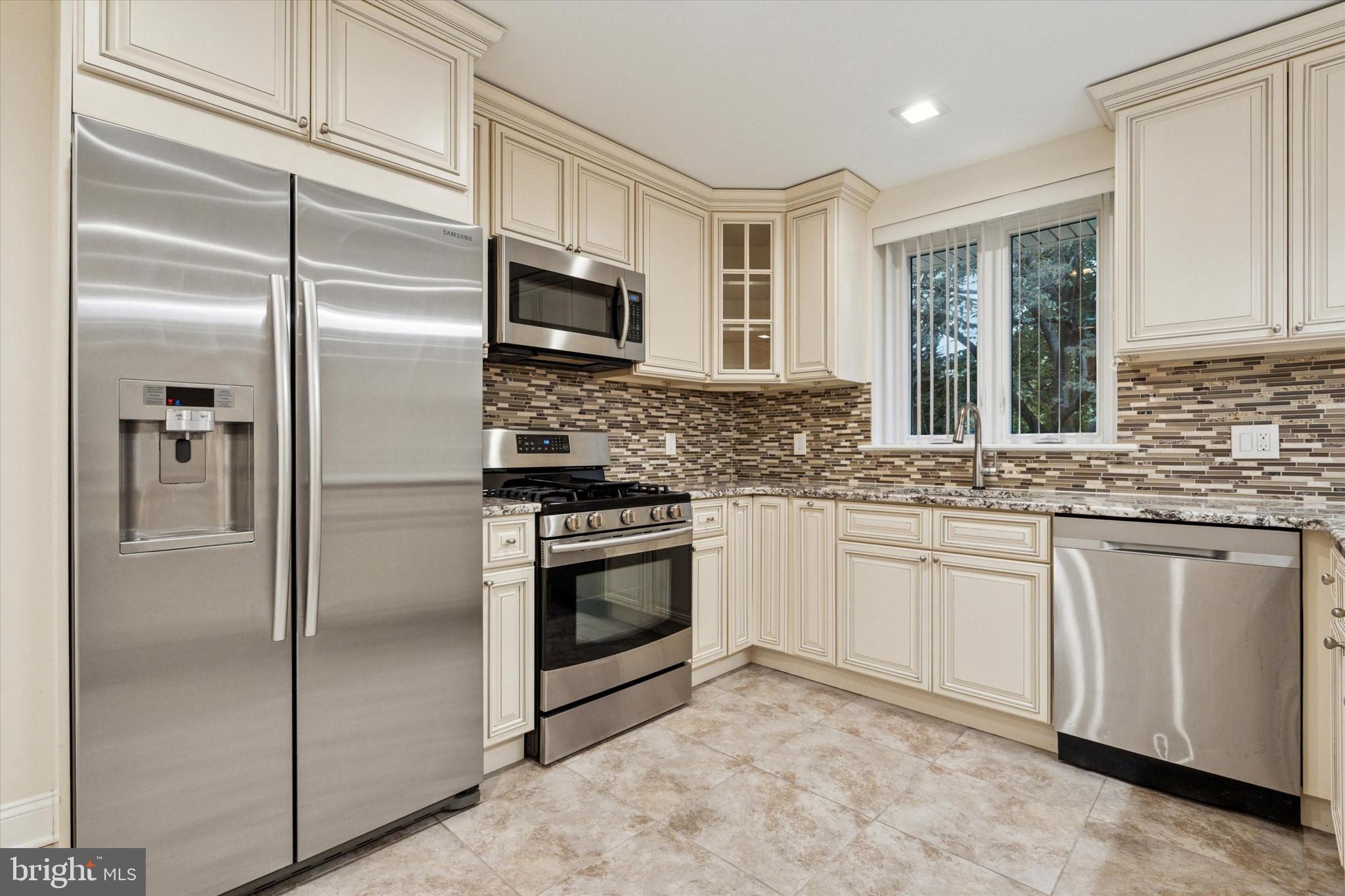 SOMERTON - Residential