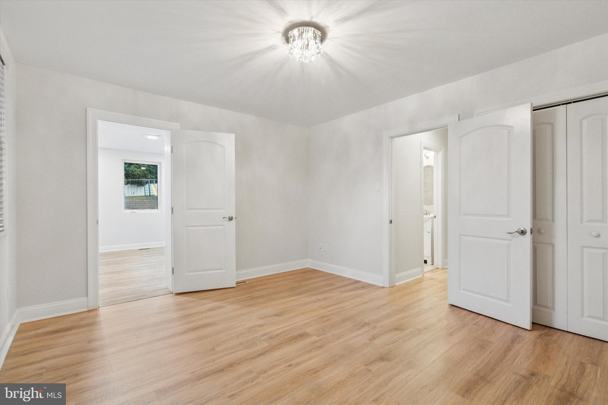 SOMERTON - Residential