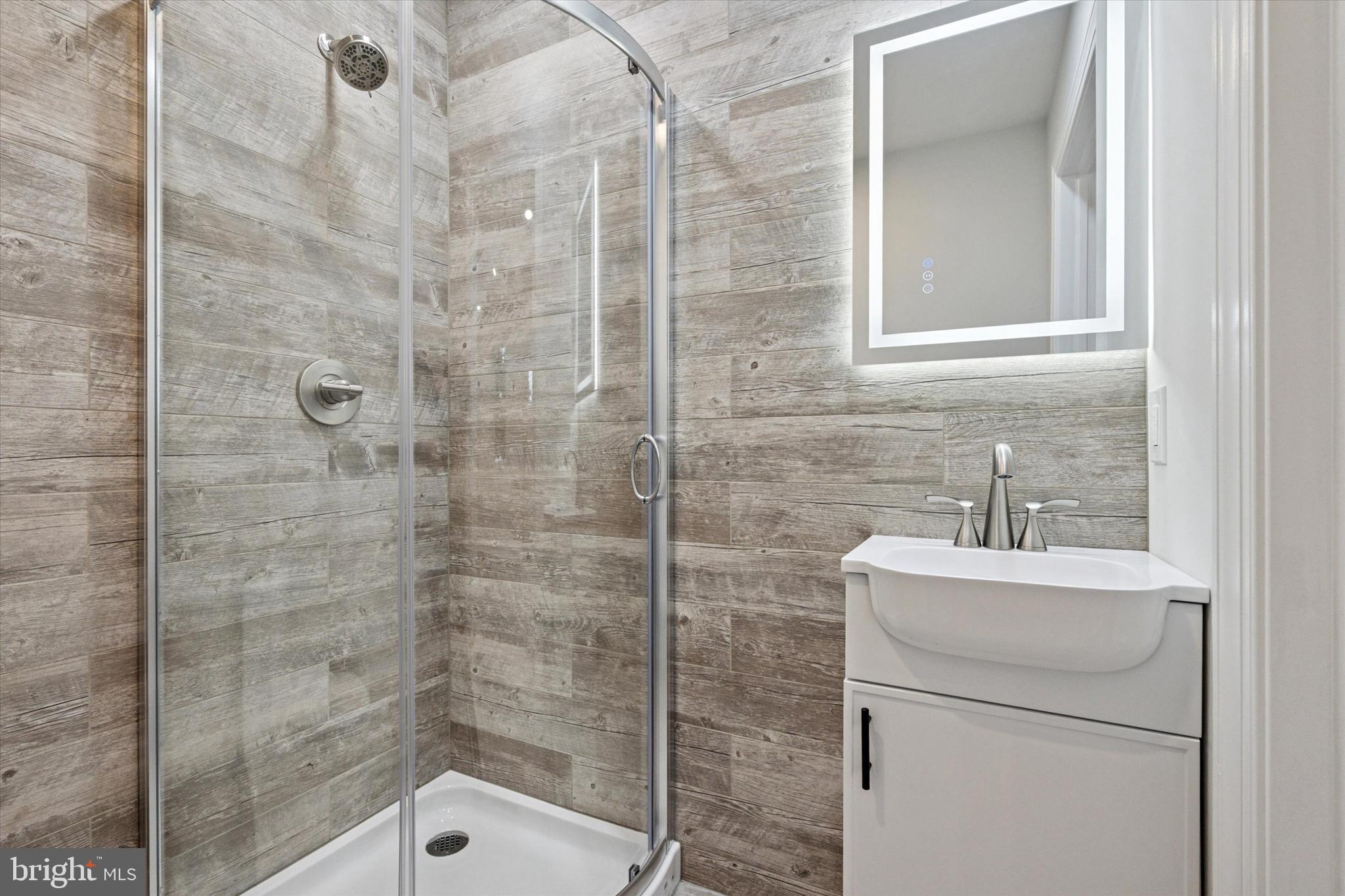 SOMERTON - Residential