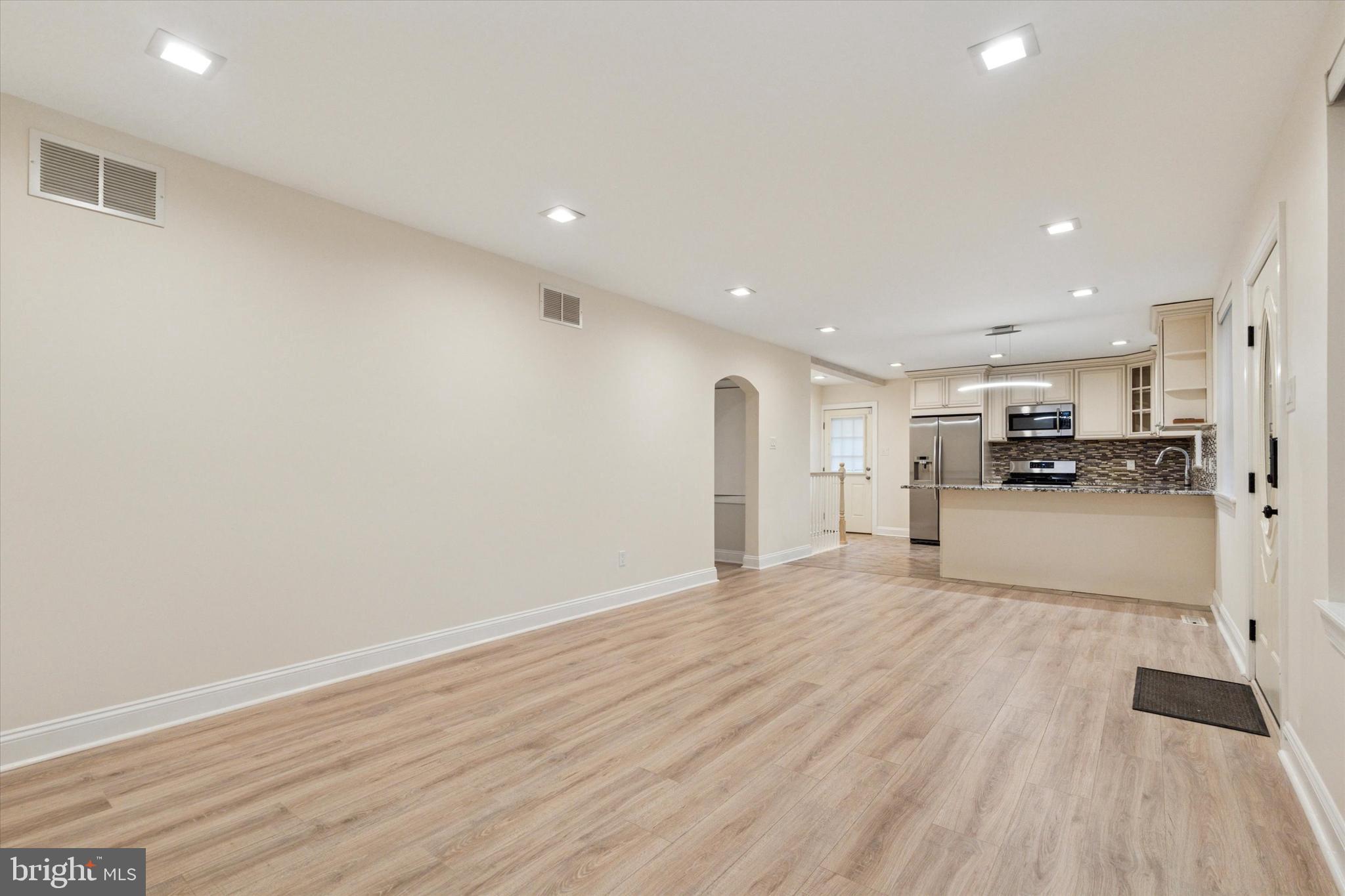 SOMERTON - Residential