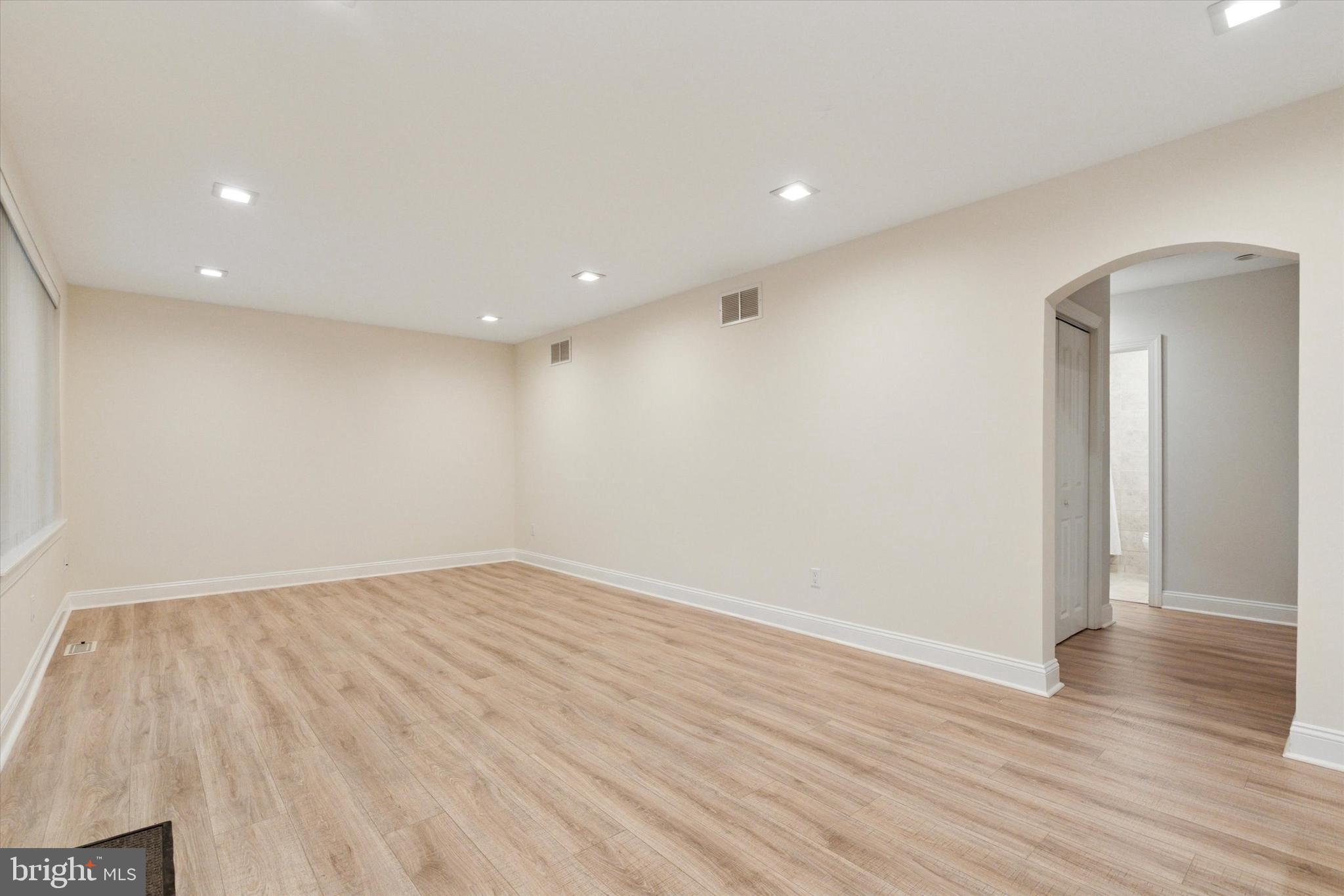 SOMERTON - Residential