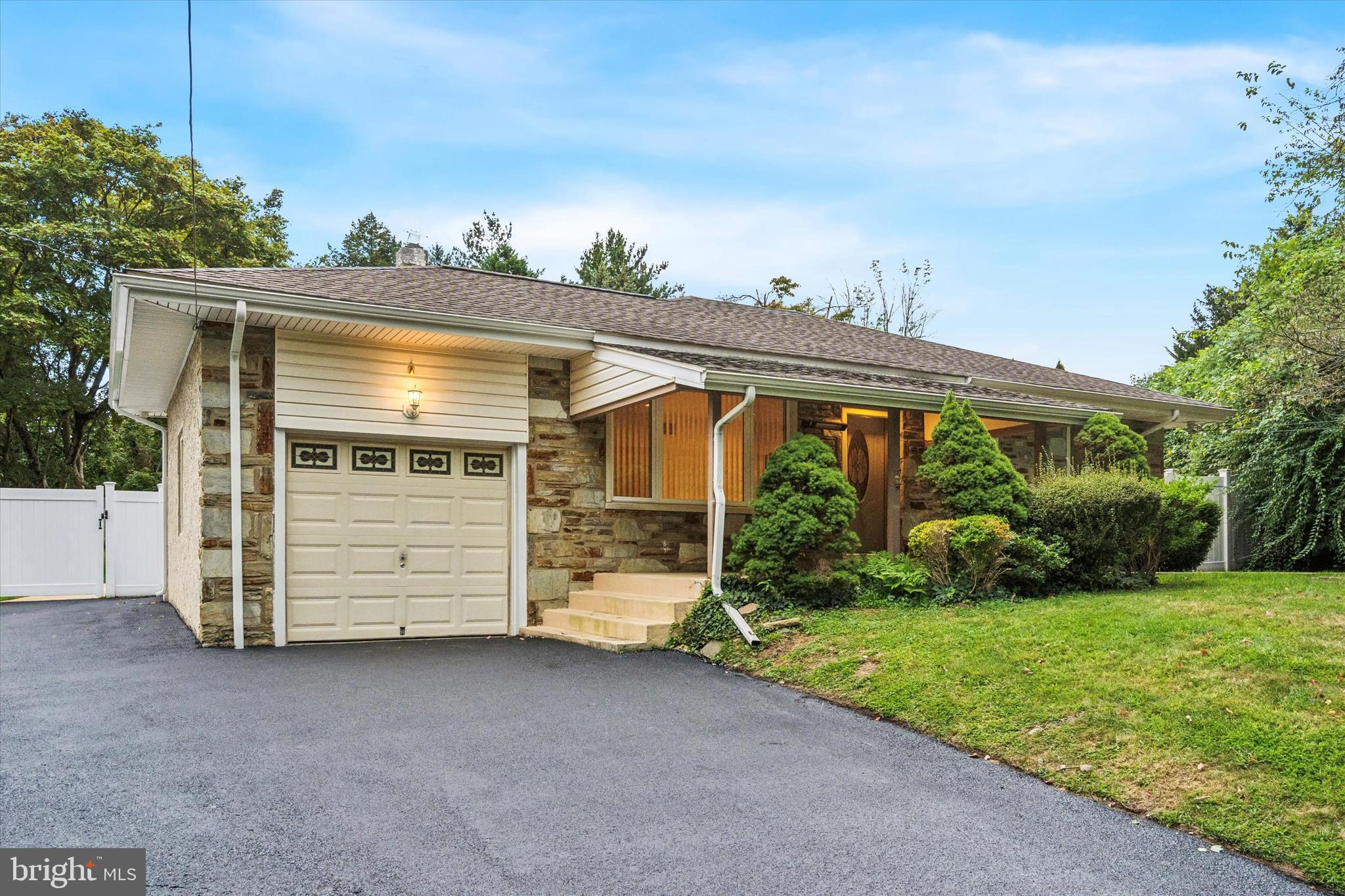 SOMERTON - Residential