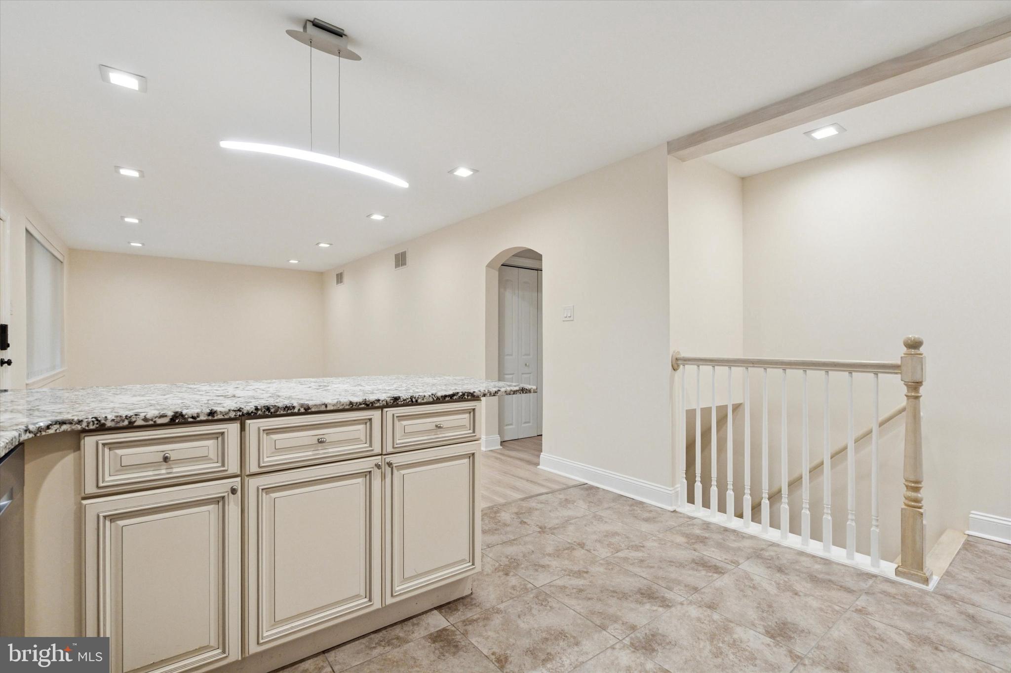 SOMERTON - Residential