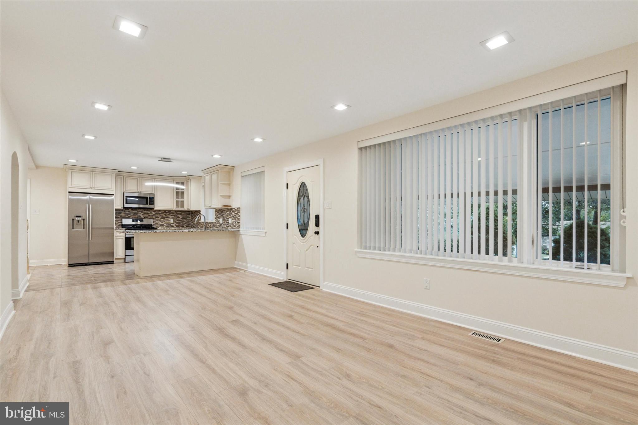 SOMERTON - Residential