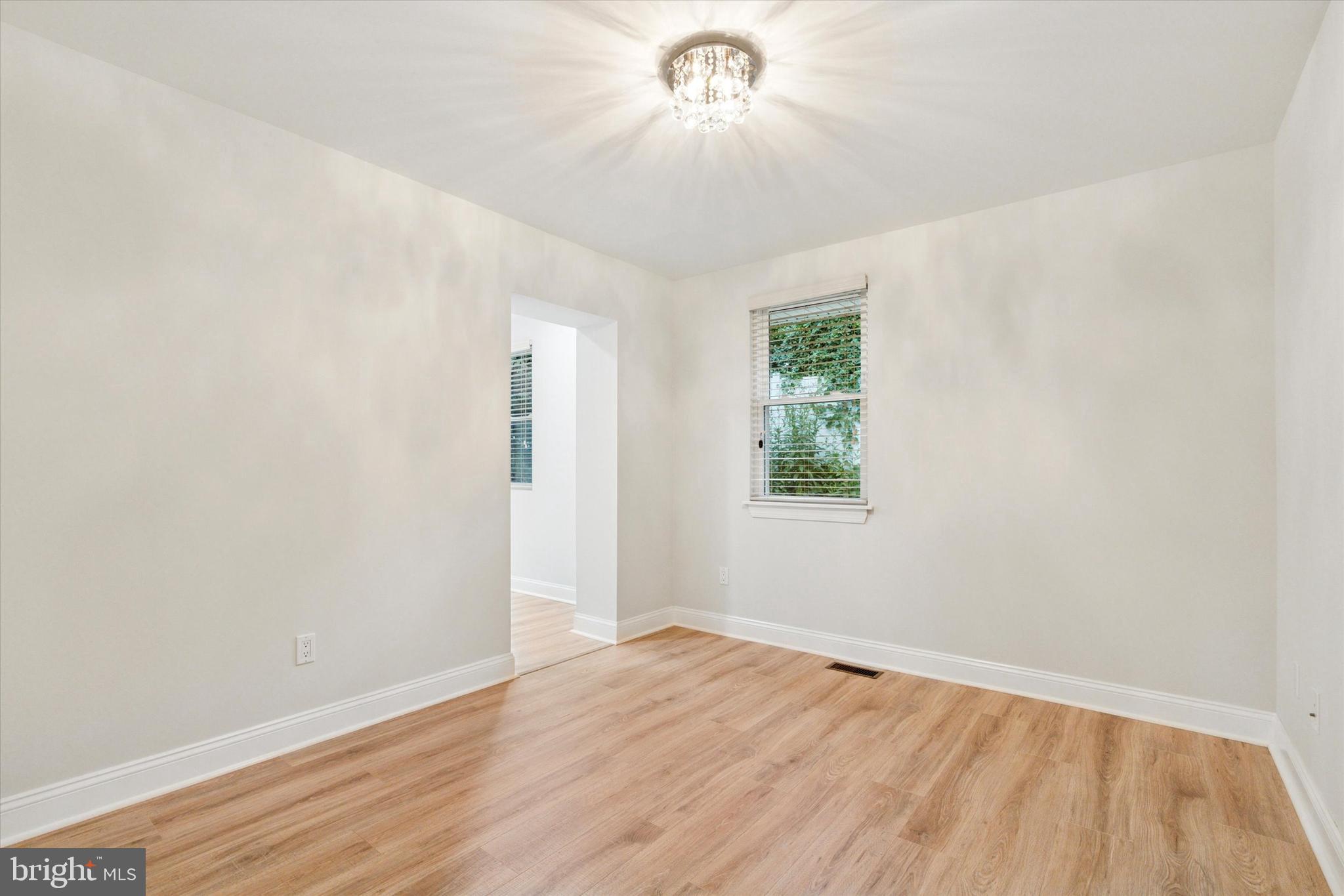 SOMERTON - Residential